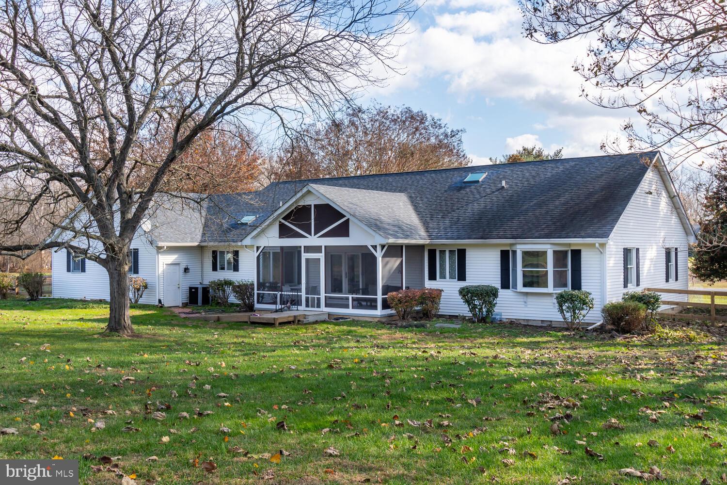 KINNAIRDS POINT - Residential