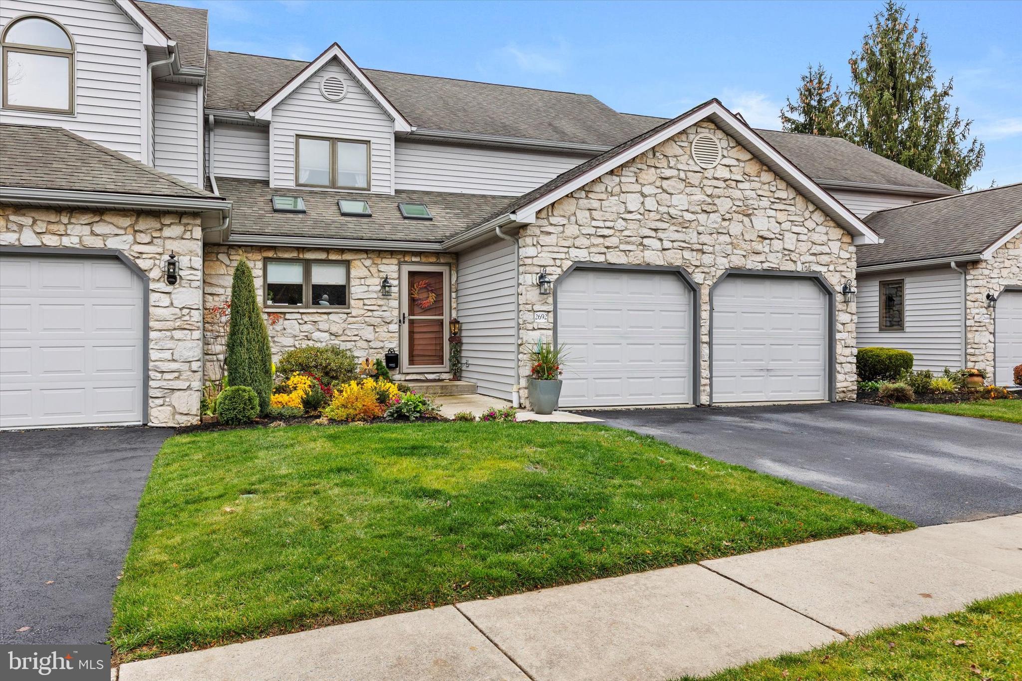 2692 FAIRWAY DRIVE 2692