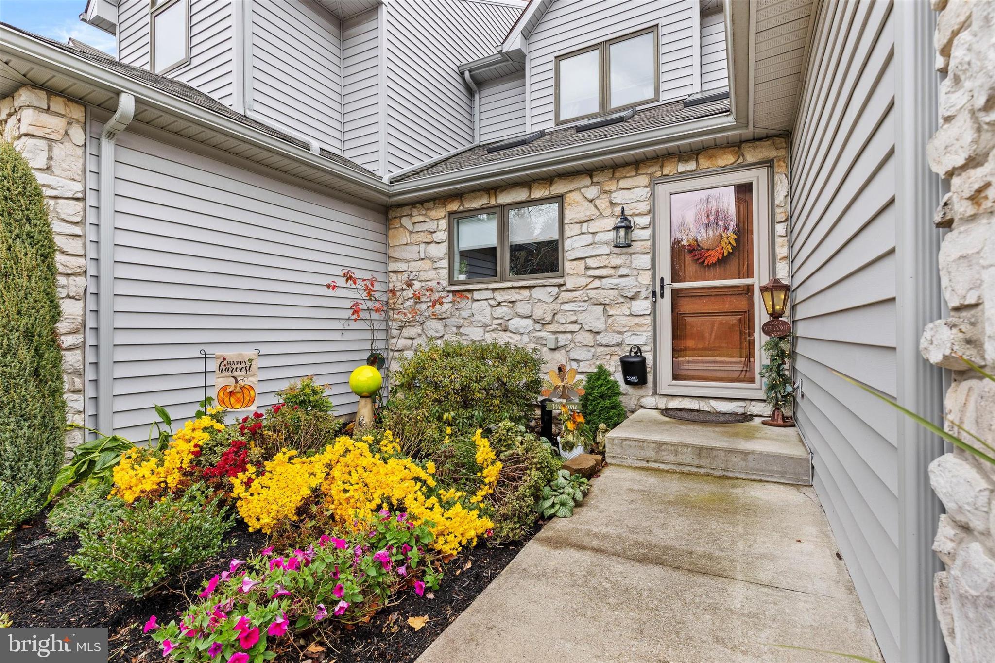 2692 FAIRWAY DRIVE 2692