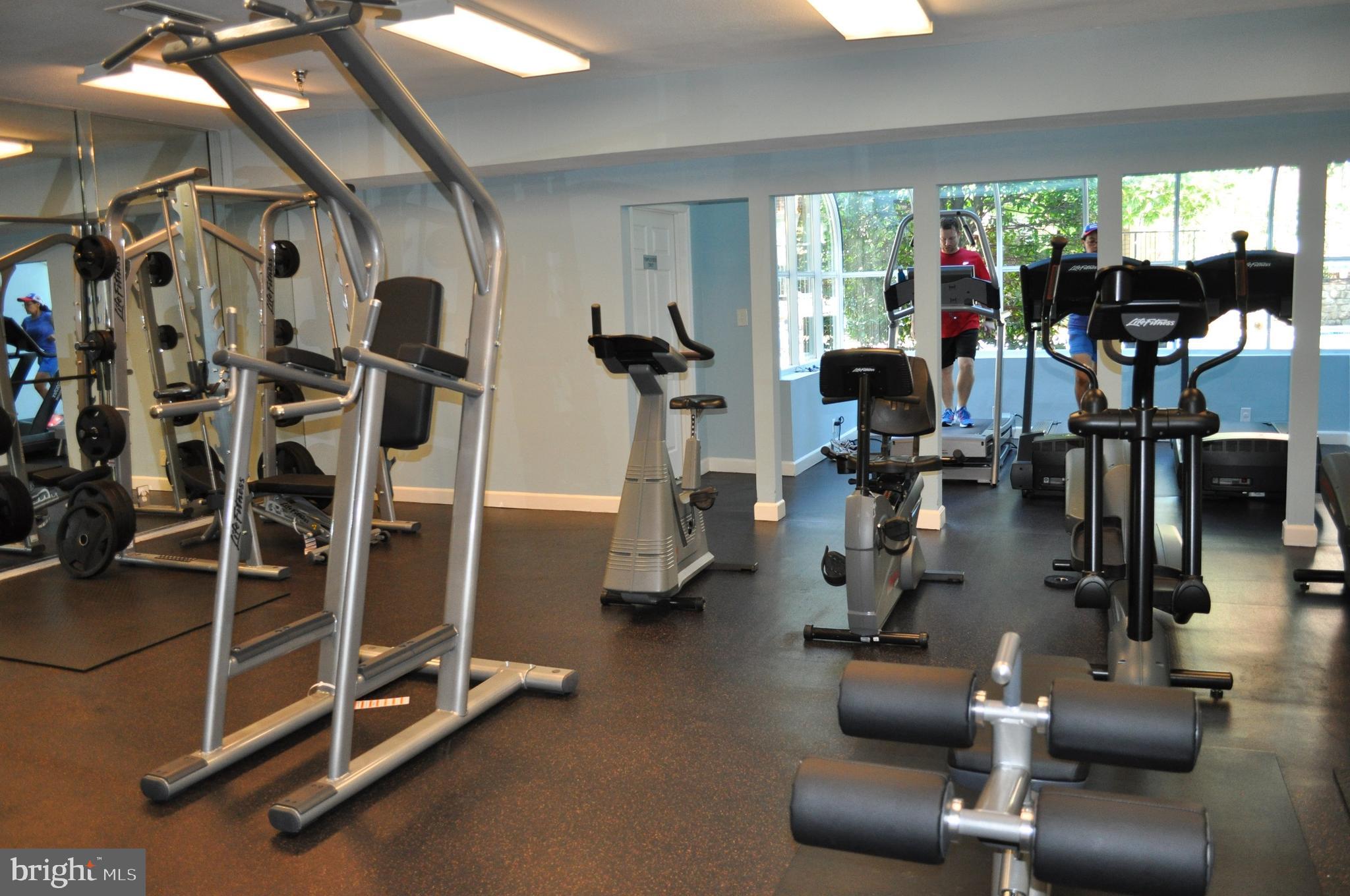 POINTE AT PARK CENTER - Residential Lease