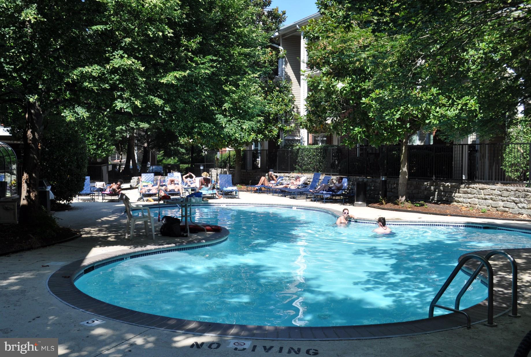 POINTE AT PARK CENTER - Residential Lease