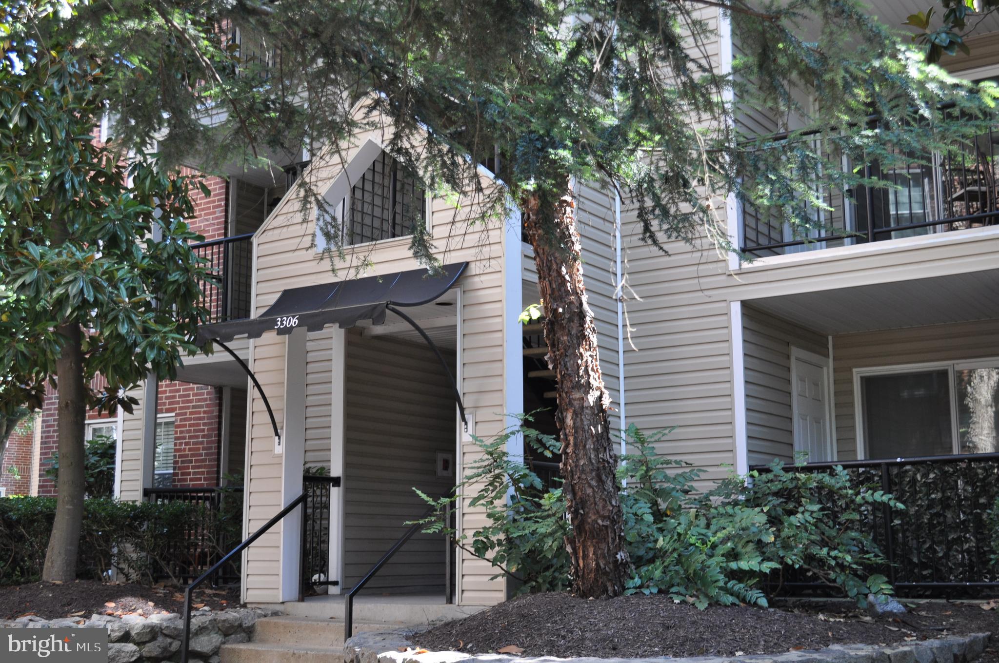 POINTE AT PARK CENTER - Residential Lease