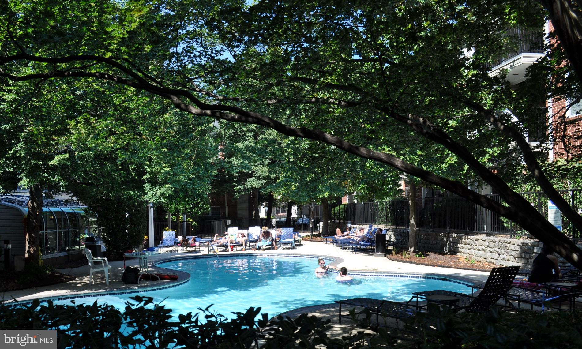 POINTE AT PARK CENTER - Residential Lease