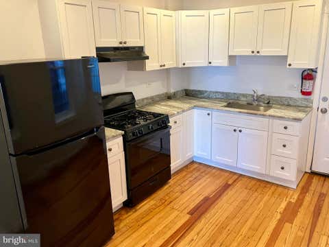 Townhouse For Rent - 227 S Broadway<br/> GLOUCESTER CITY, NJ 08030