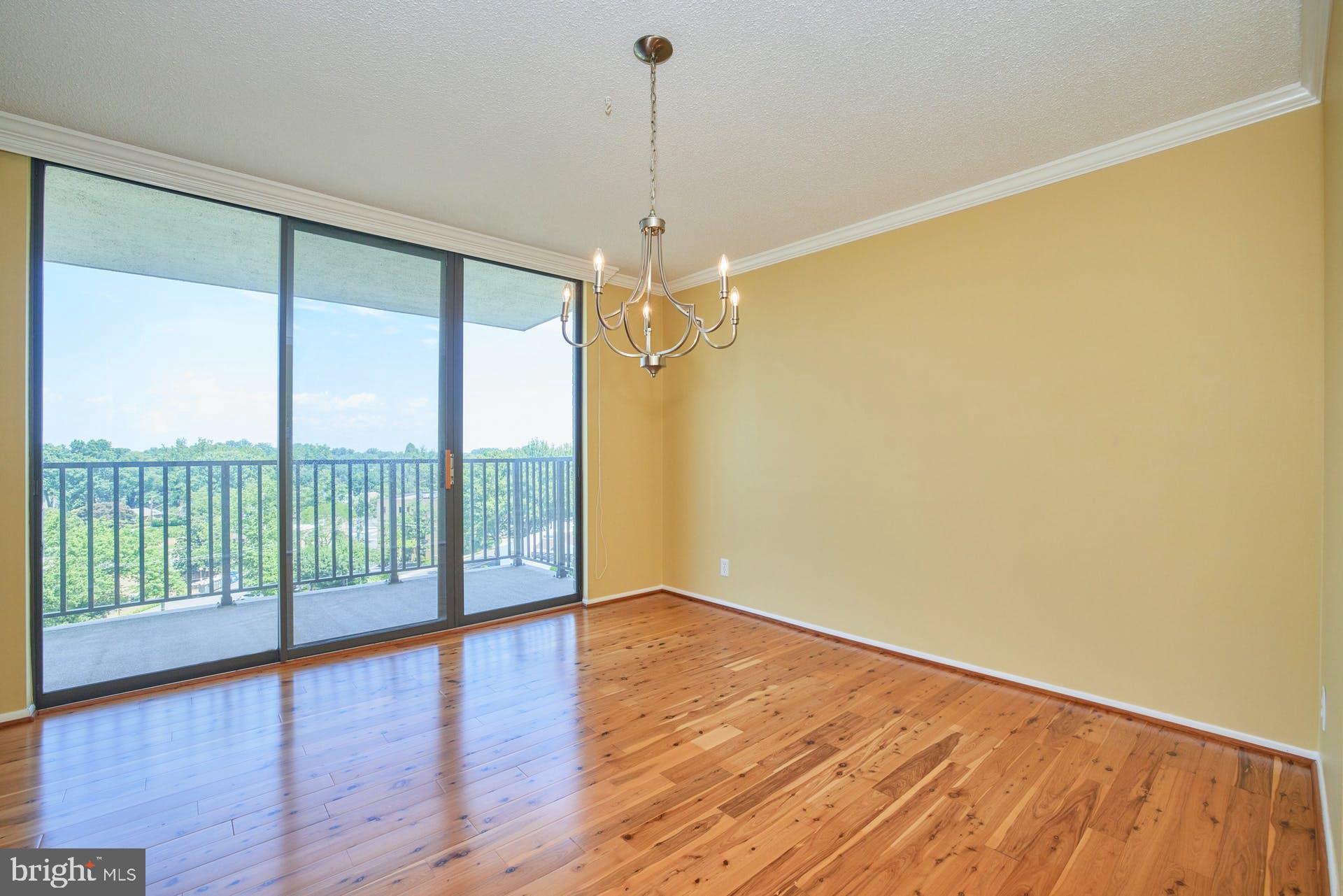 MCLEAN HOUSE - Residential