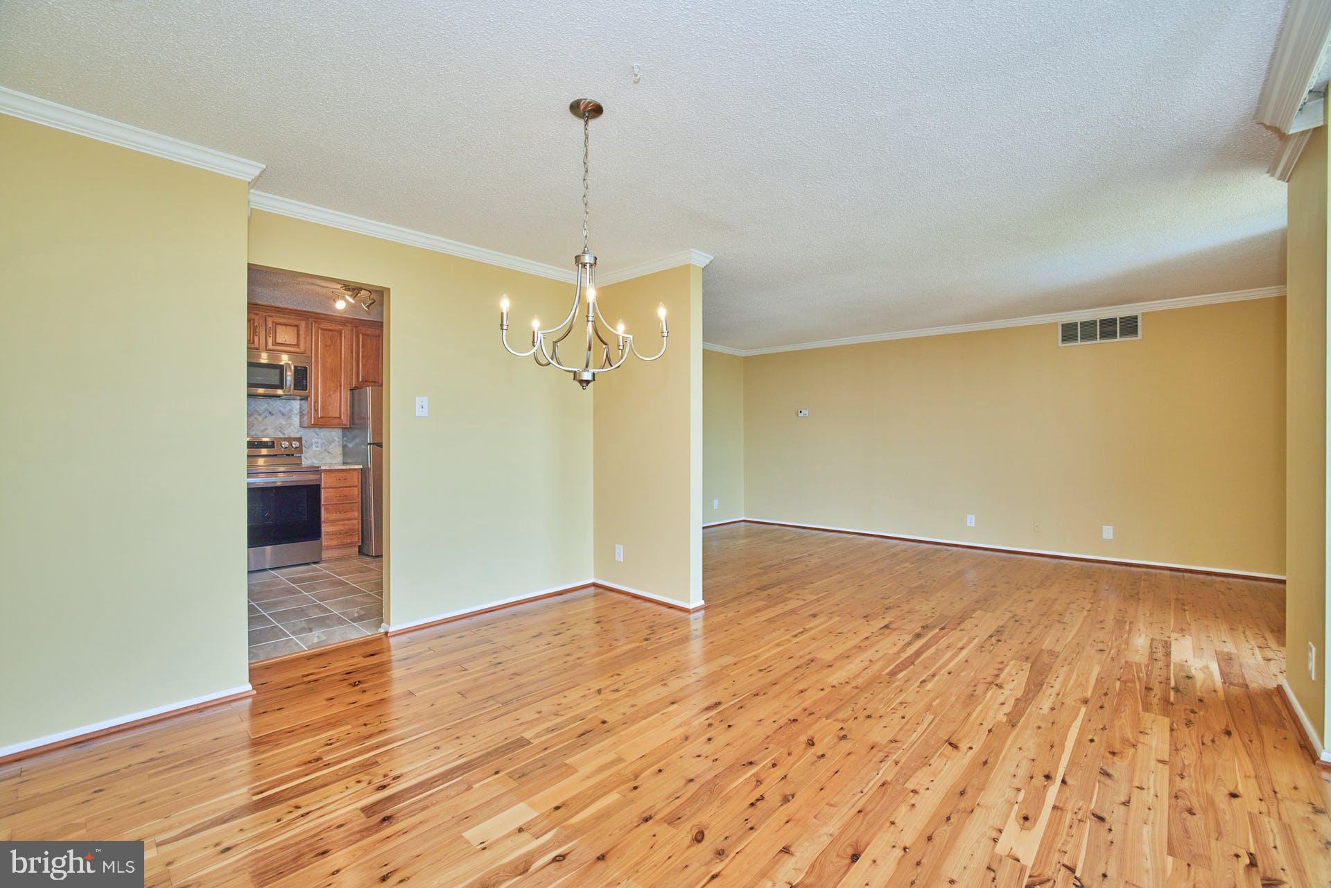 MCLEAN HOUSE - Residential