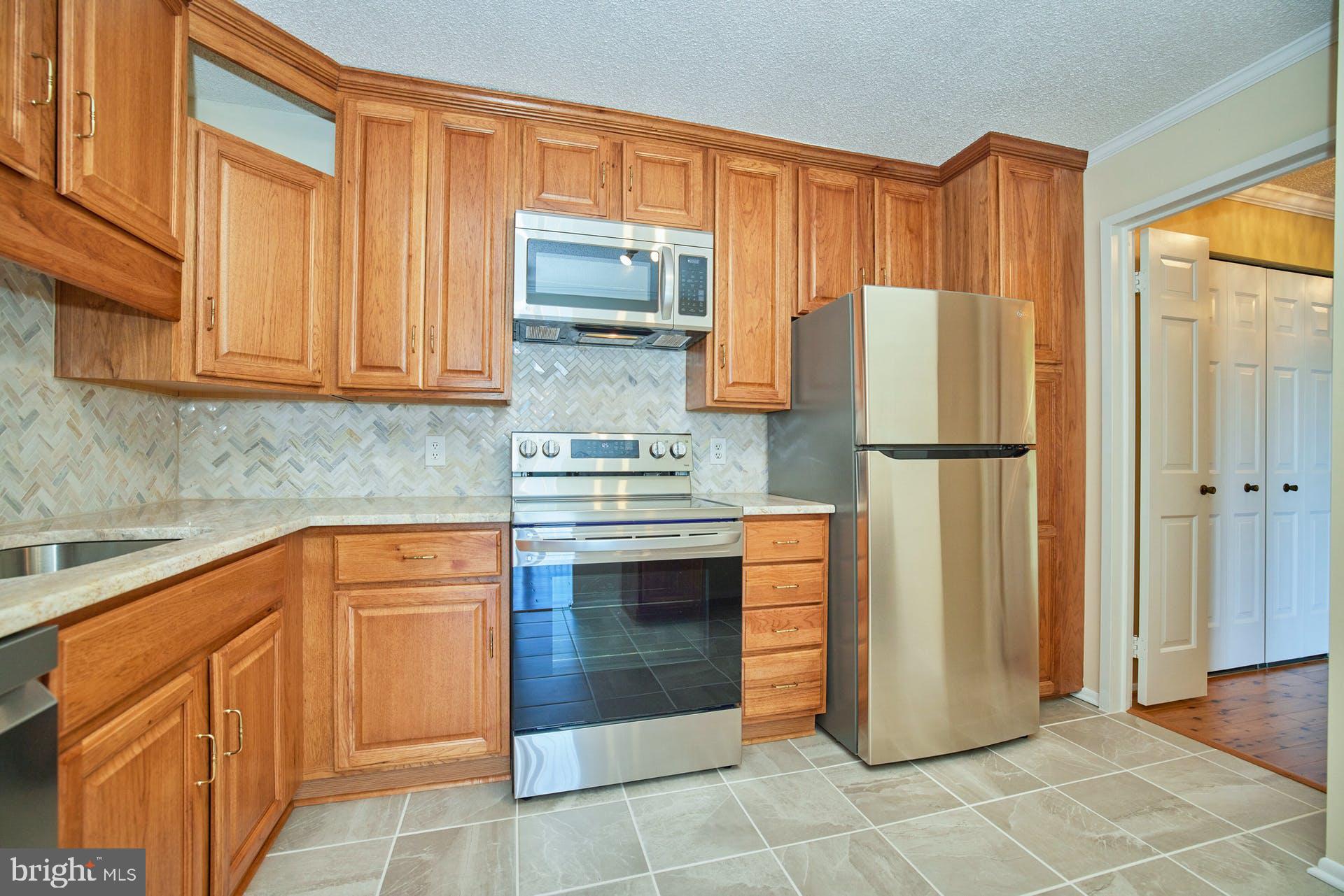 MCLEAN HOUSE - Residential