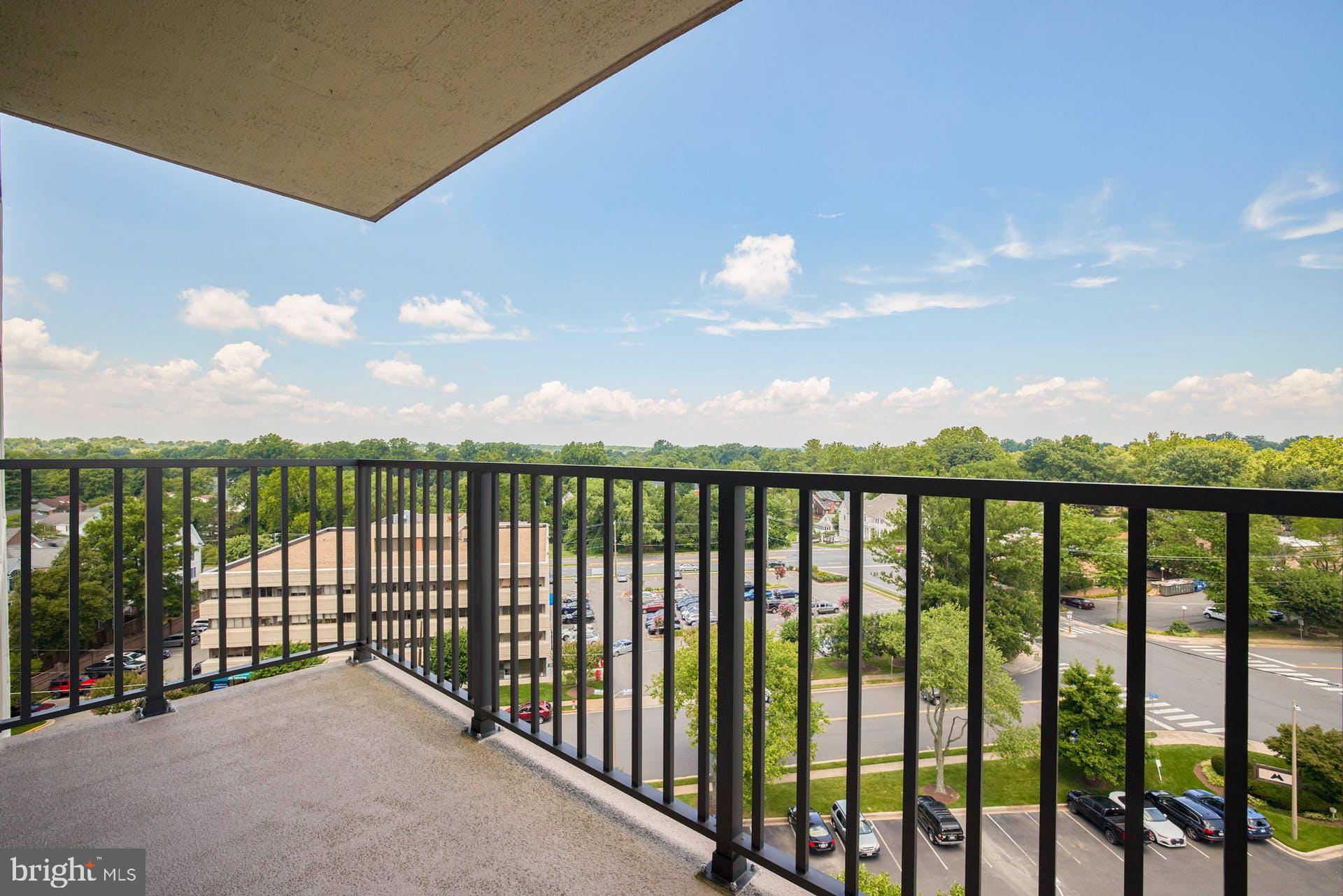 MCLEAN HOUSE - Residential