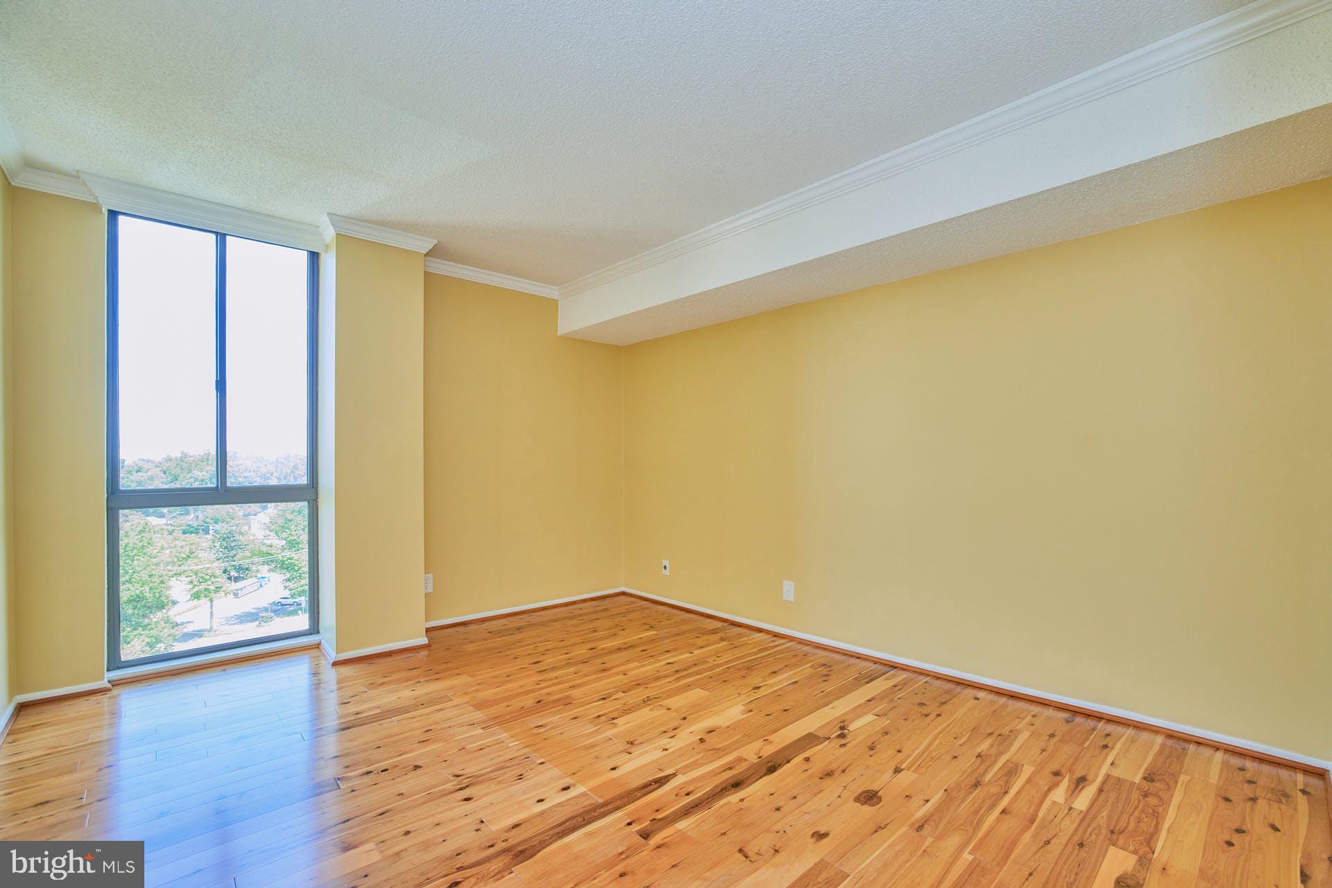 MCLEAN HOUSE - Residential