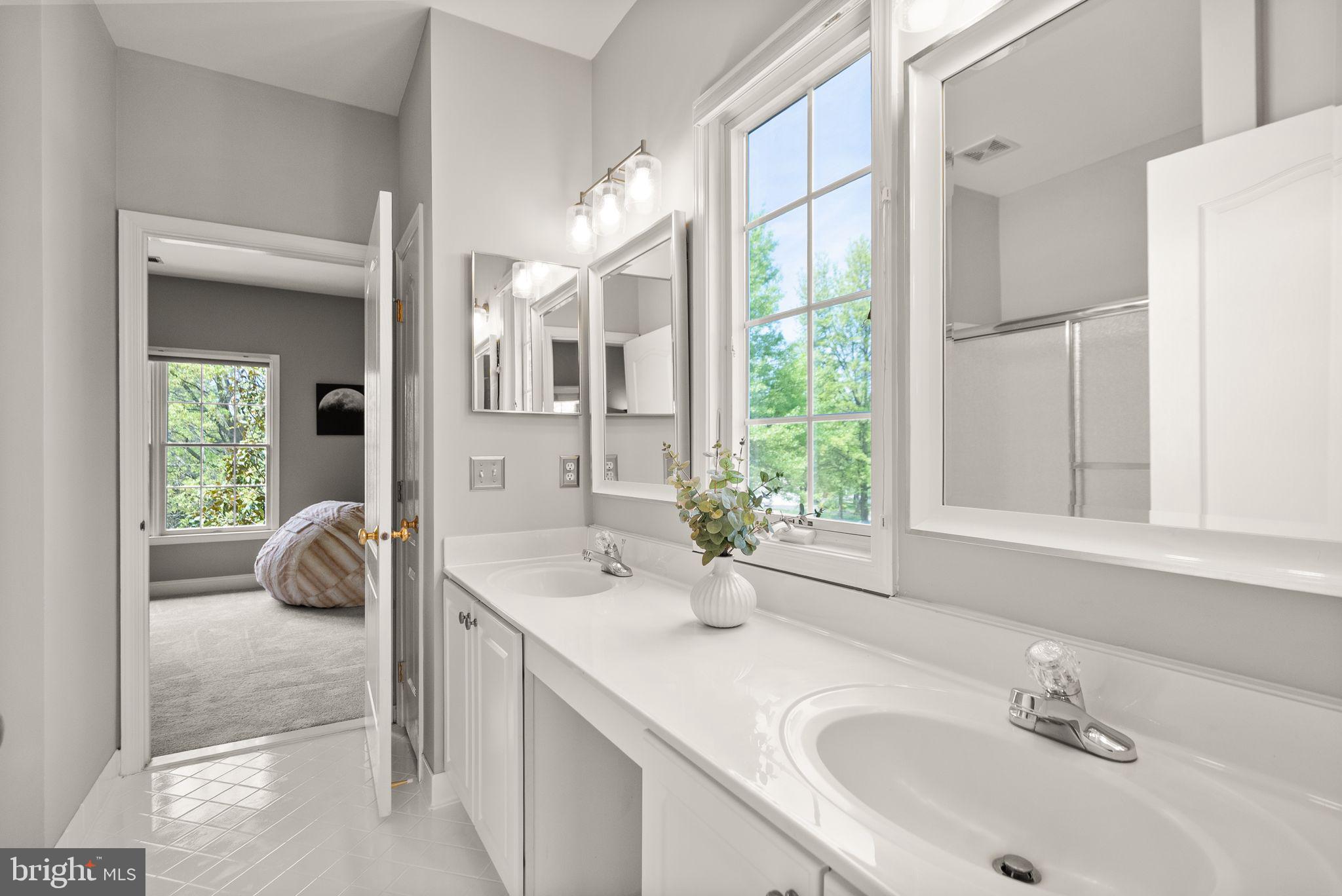 BELMONT COUNTRY CLUB - Residential