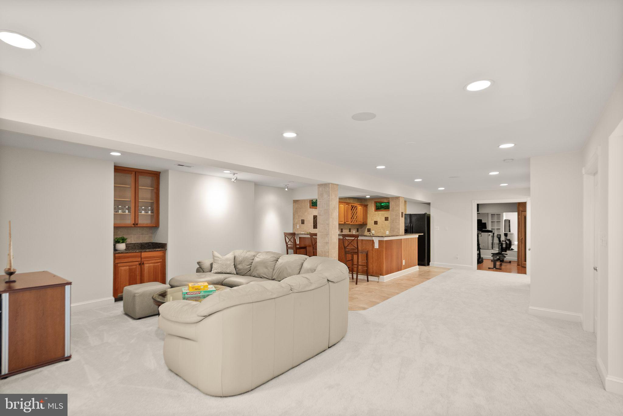 BELMONT COUNTRY CLUB - Residential