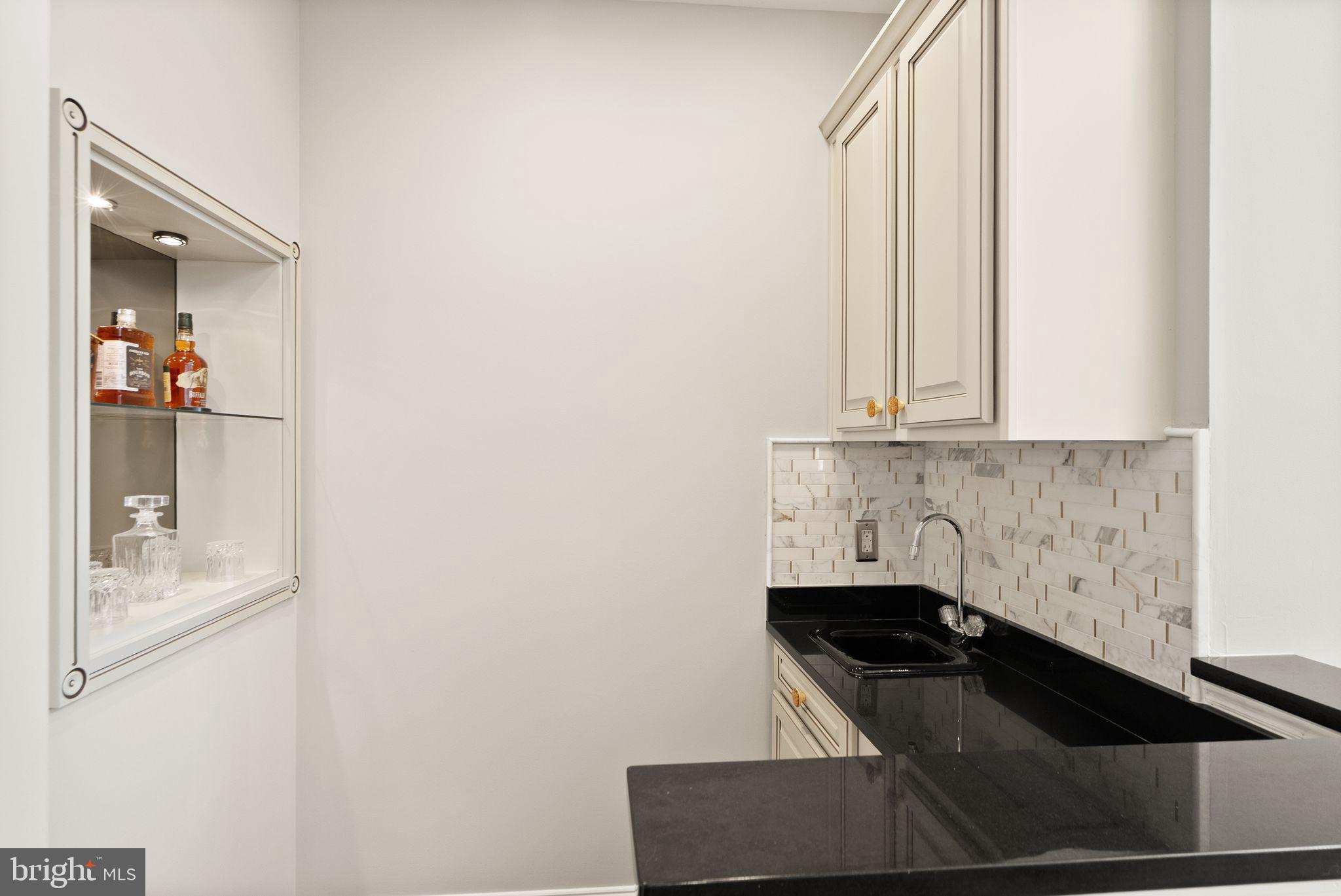 BELMONT COUNTRY CLUB - Residential