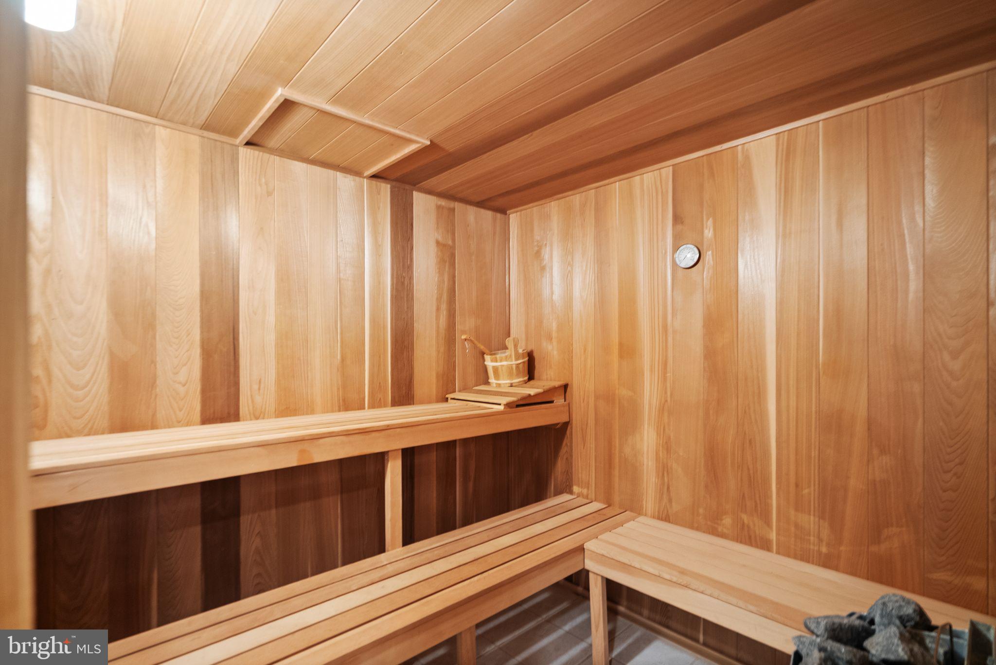 BELMONT COUNTRY CLUB - Residential