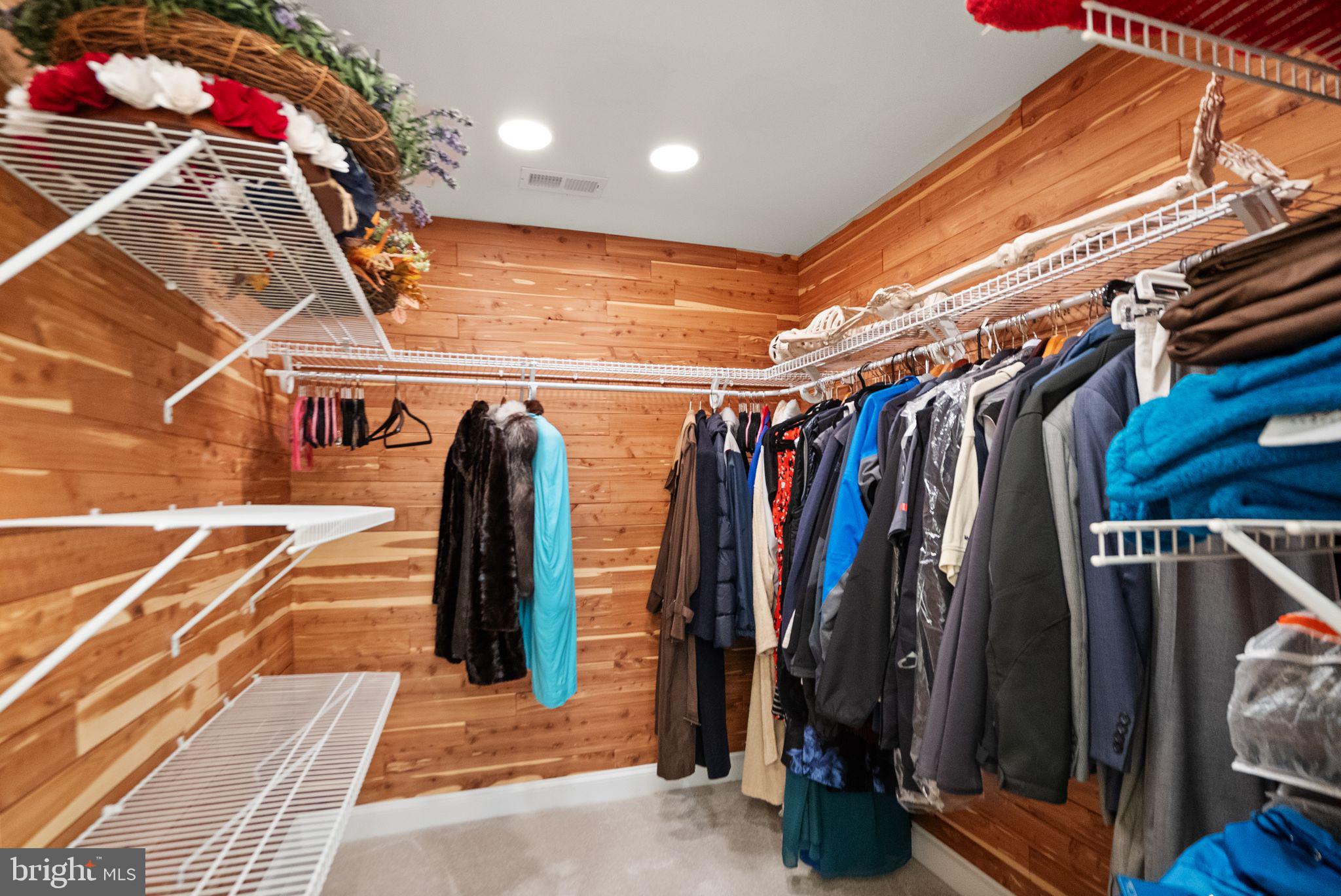 BELMONT COUNTRY CLUB - Residential