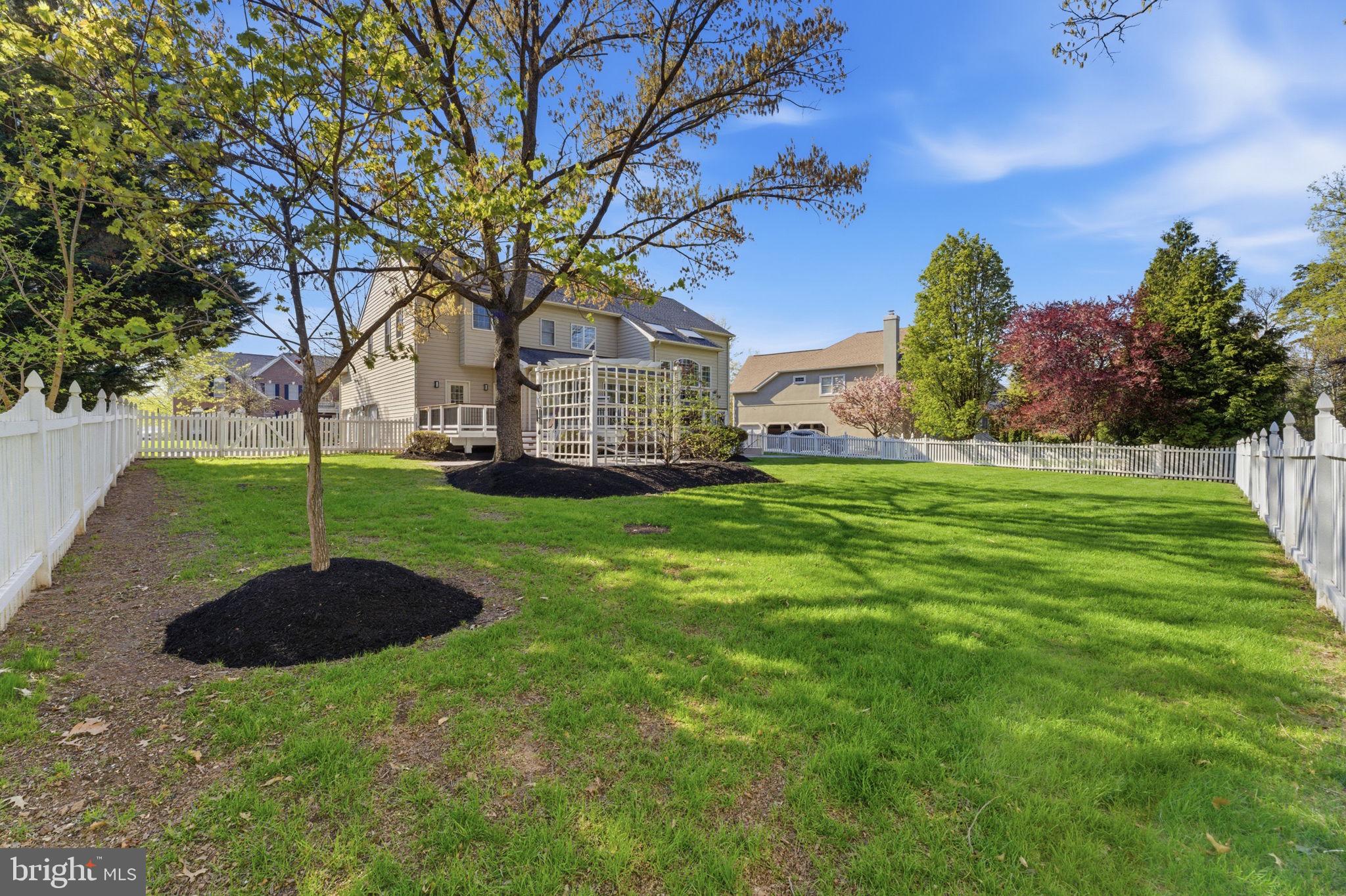 BELMONT COUNTRY CLUB - Residential