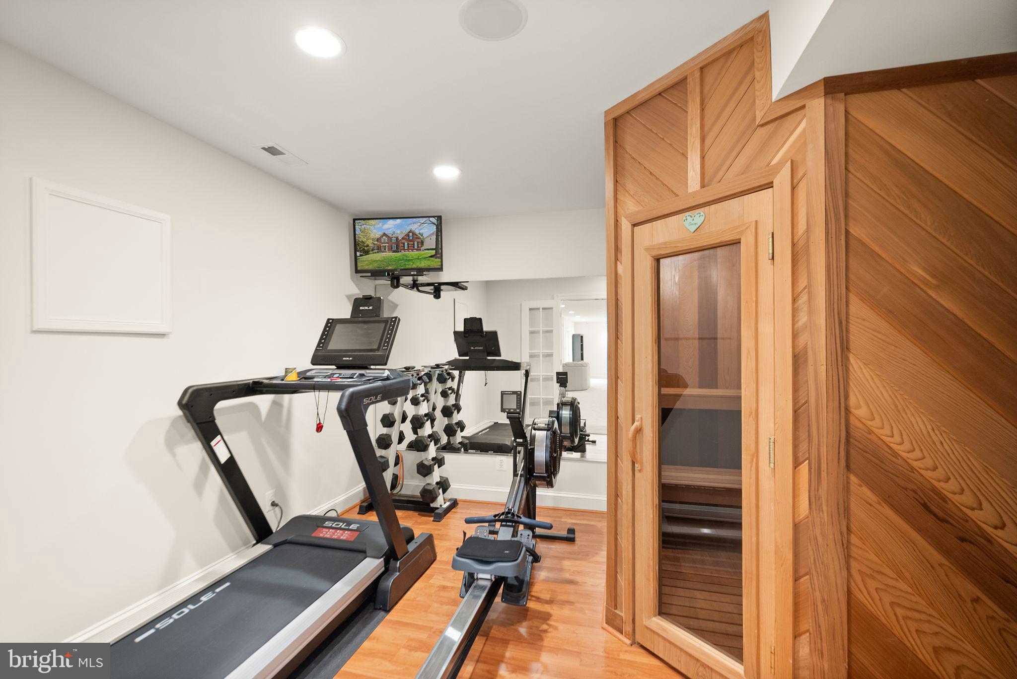 BELMONT COUNTRY CLUB - Residential