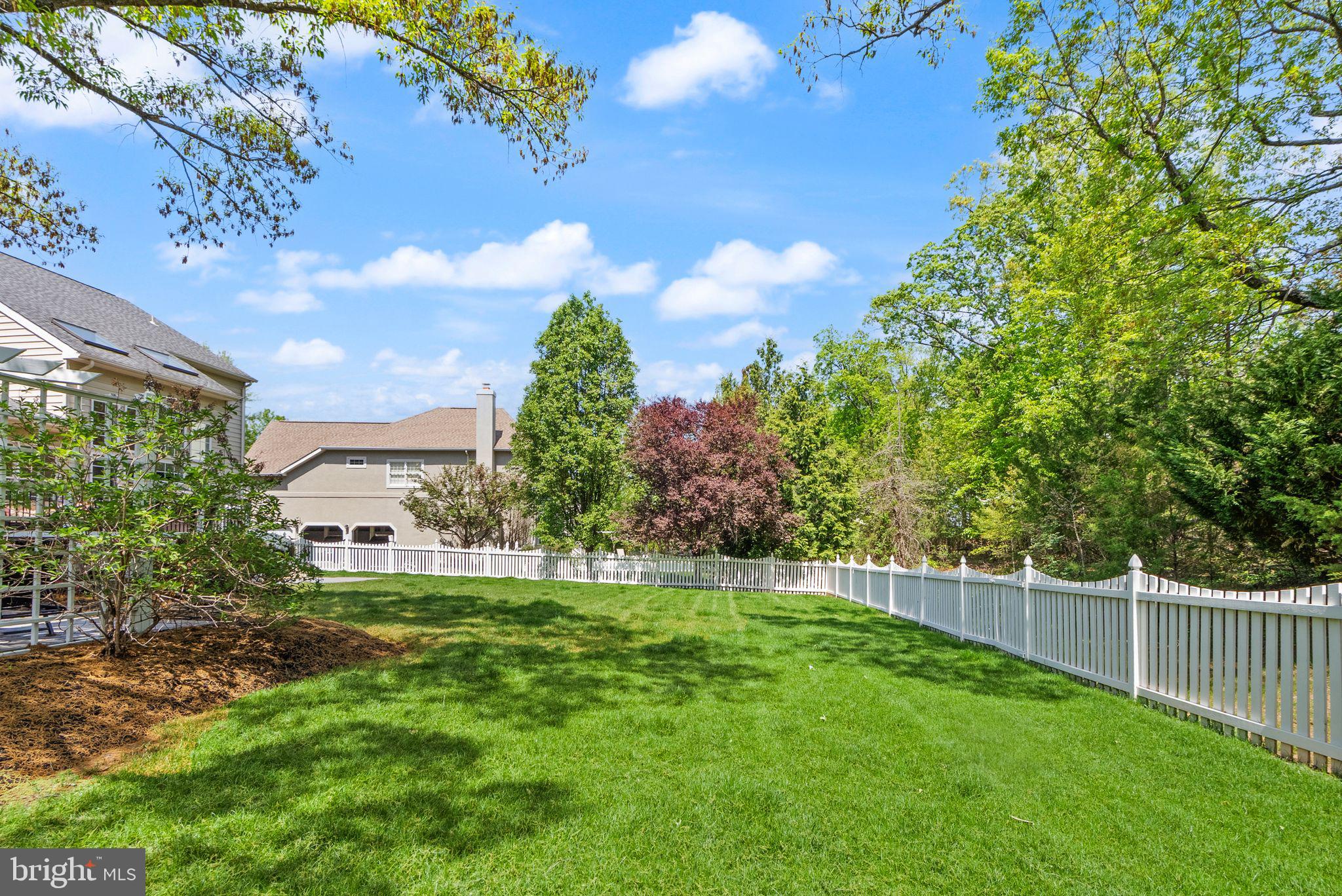 BELMONT COUNTRY CLUB - Residential