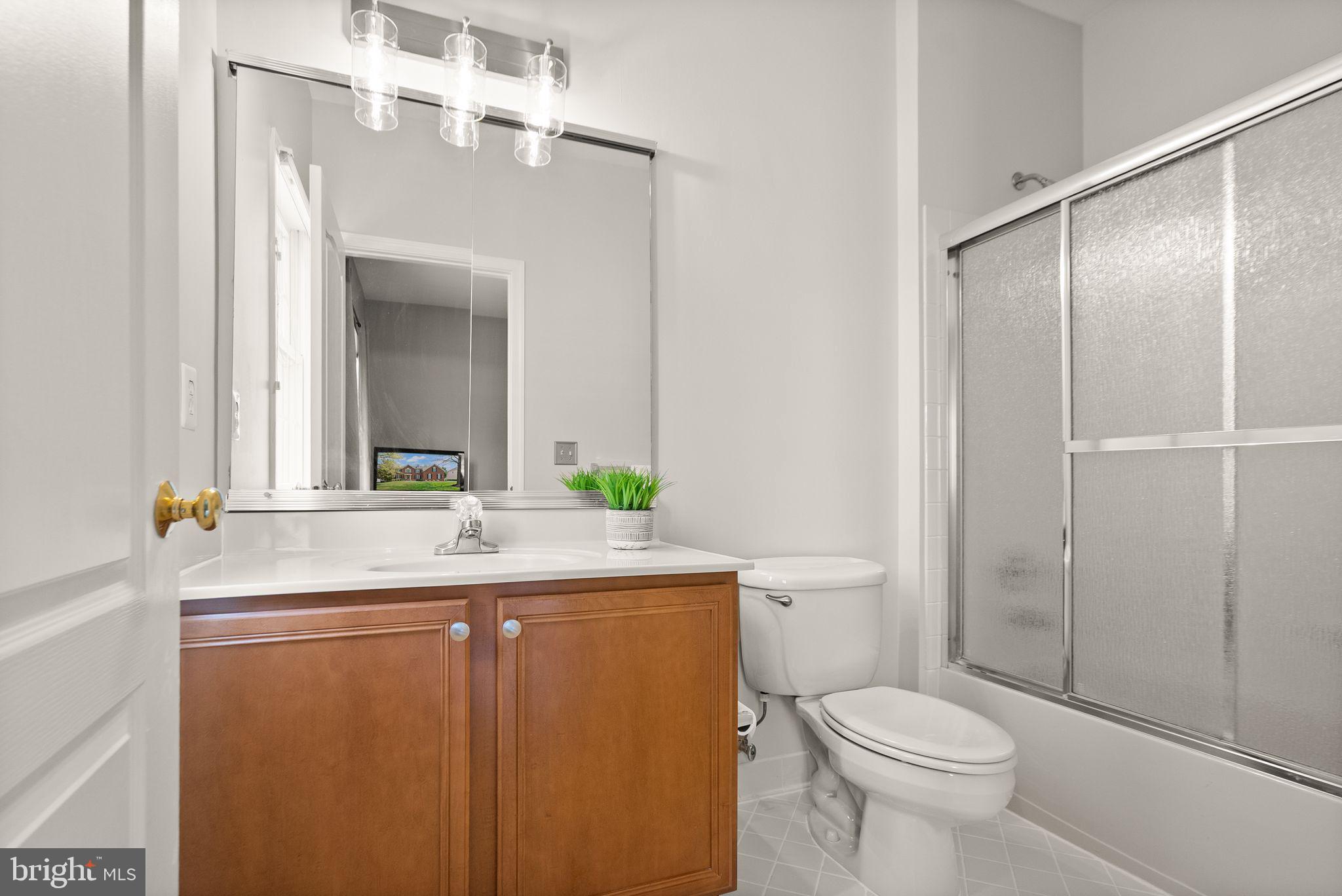 BELMONT COUNTRY CLUB - Residential