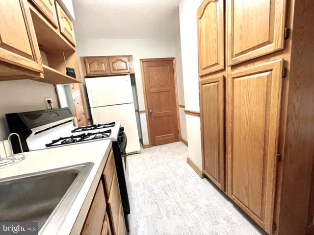 ARUNDEL VILLAGE - Residential