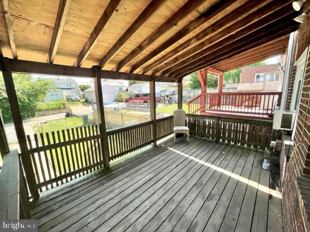 ARUNDEL VILLAGE - Residential