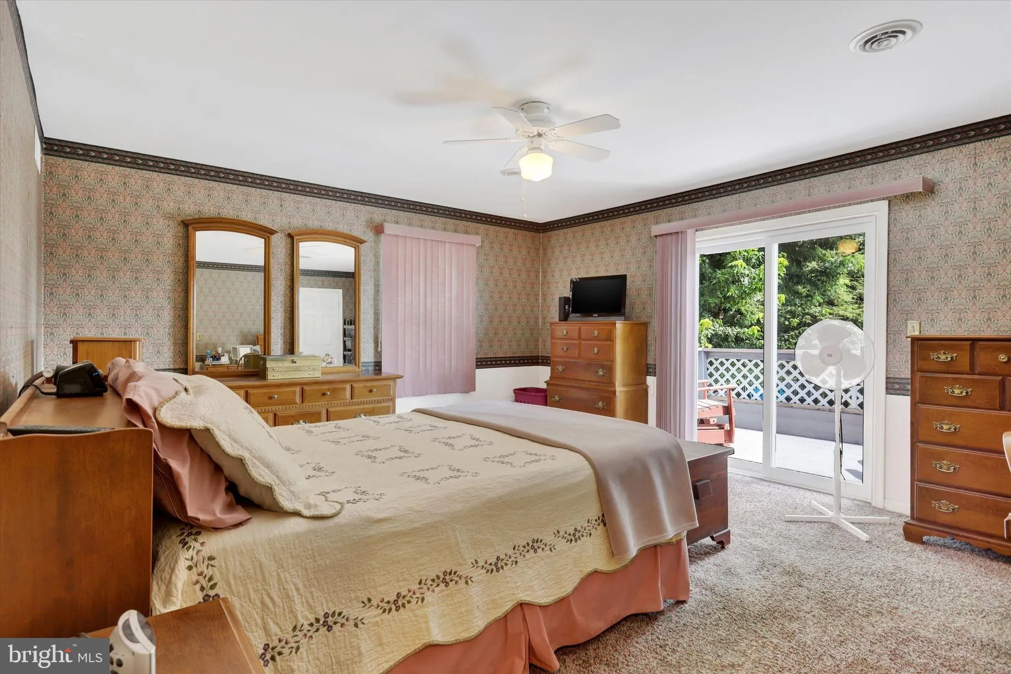 Shippensburg, Pennsylvania 17257, United States, 3 Bedrooms Bedrooms, ,5 BathroomsBathrooms,Residential,Active,174728