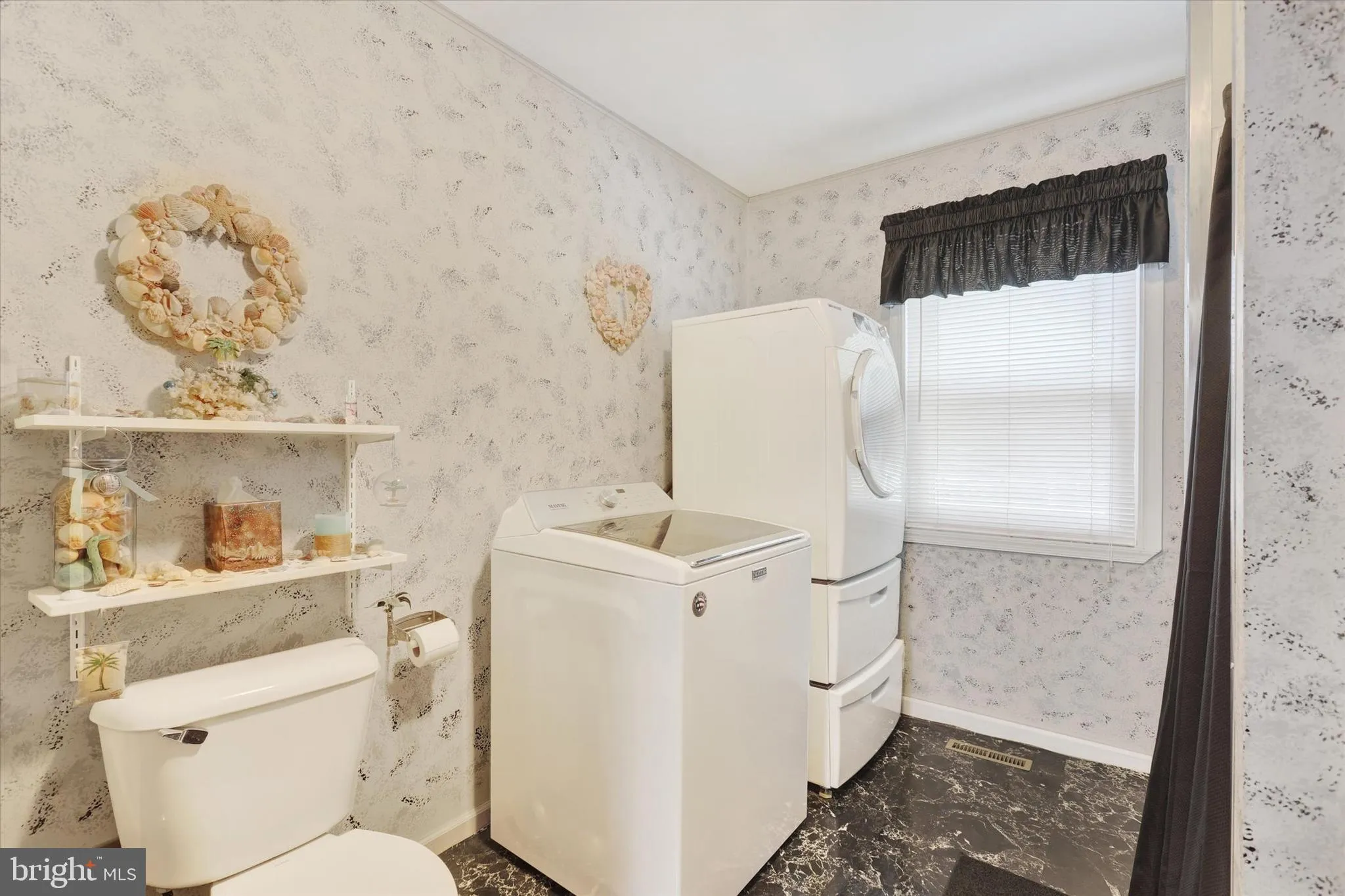 Shippensburg, Pennsylvania 17257, United States, 3 Bedrooms Bedrooms, ,5 BathroomsBathrooms,Residential,Active,174728