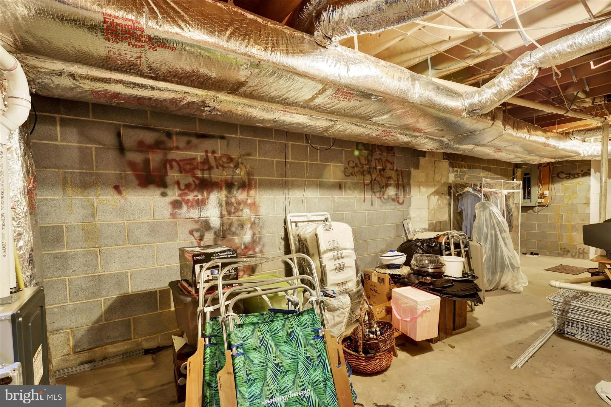 Shippensburg, Pennsylvania 17257, United States, 3 Bedrooms Bedrooms, ,5 BathroomsBathrooms,Residential,Active,174728