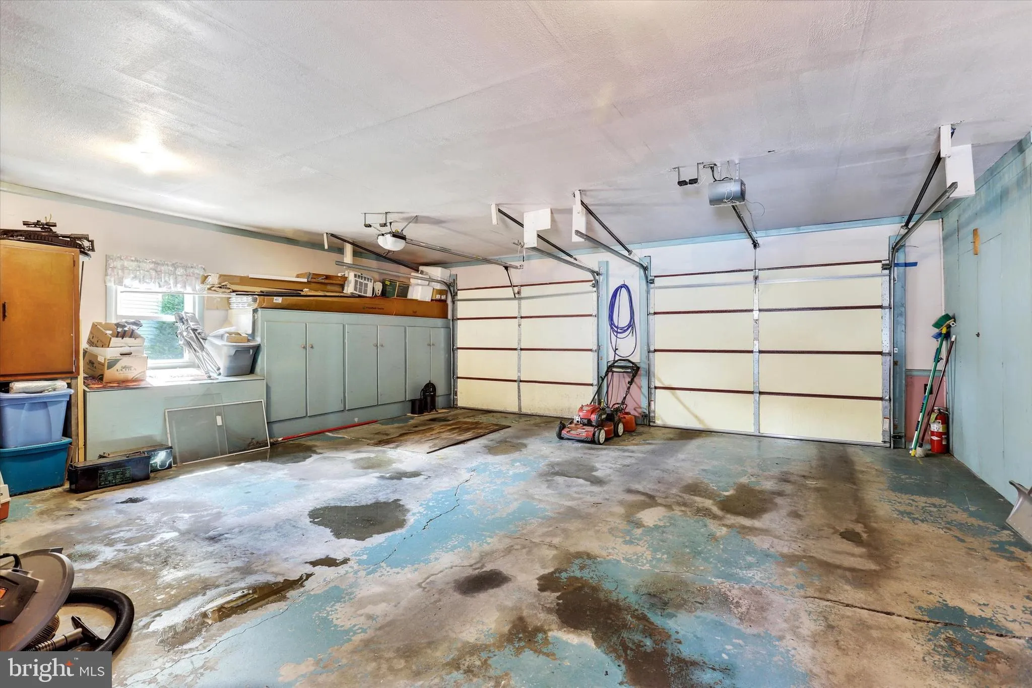 Shippensburg, Pennsylvania 17257, United States, 3 Bedrooms Bedrooms, ,5 BathroomsBathrooms,Residential,Active,174728