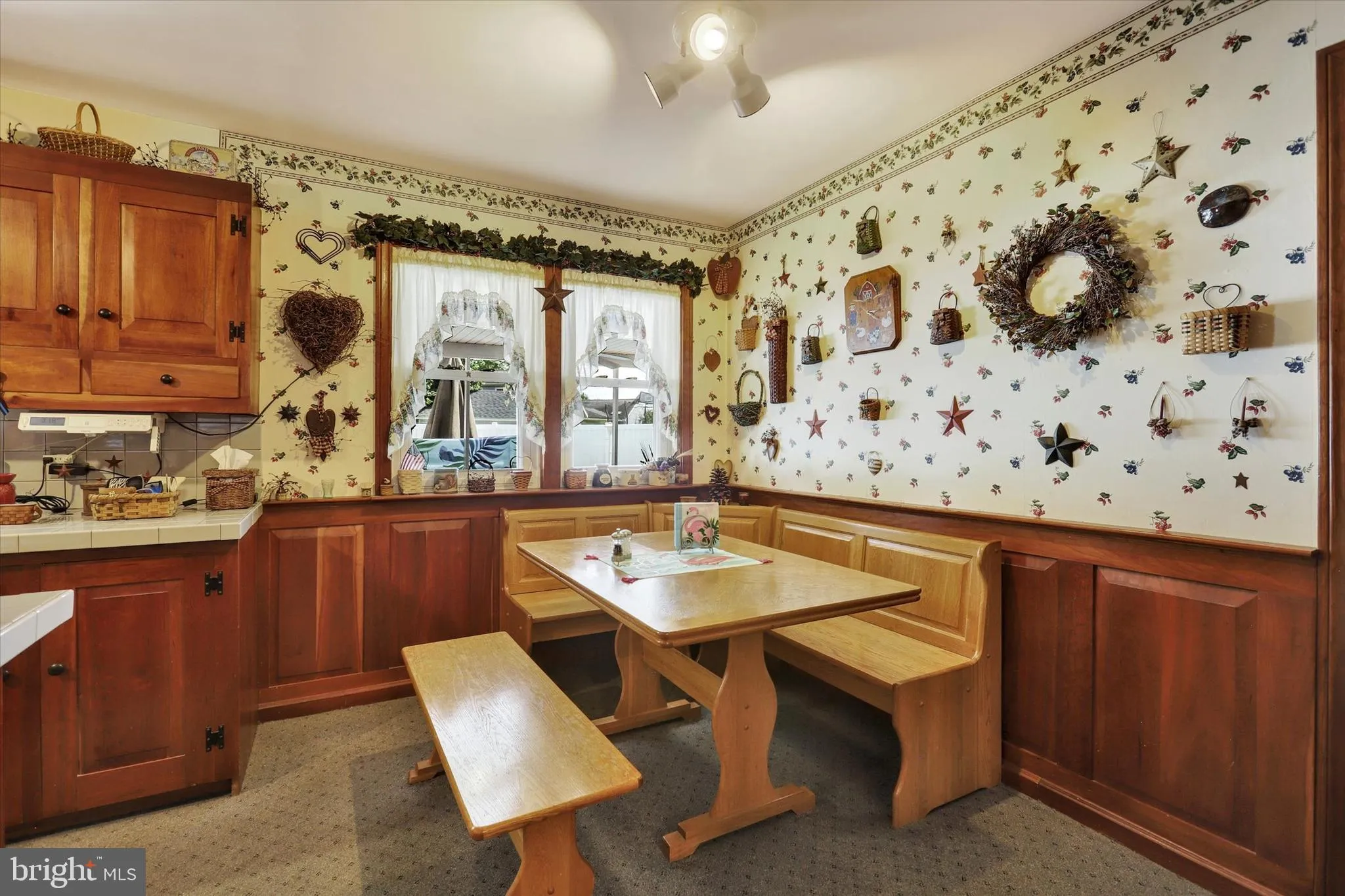 Shippensburg, Pennsylvania 17257, United States, 3 Bedrooms Bedrooms, ,5 BathroomsBathrooms,Residential,Active,174728