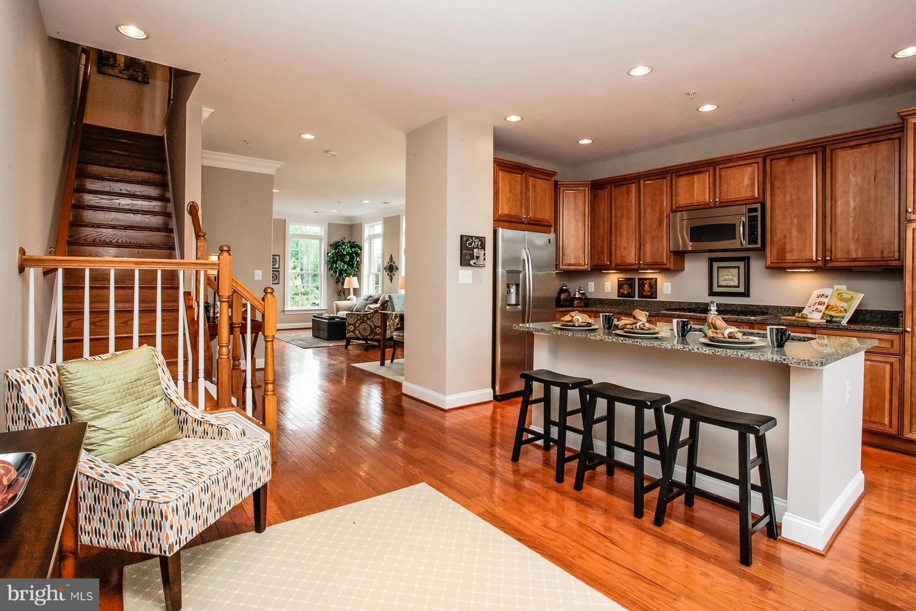 TOWN COURT - Residential Lease