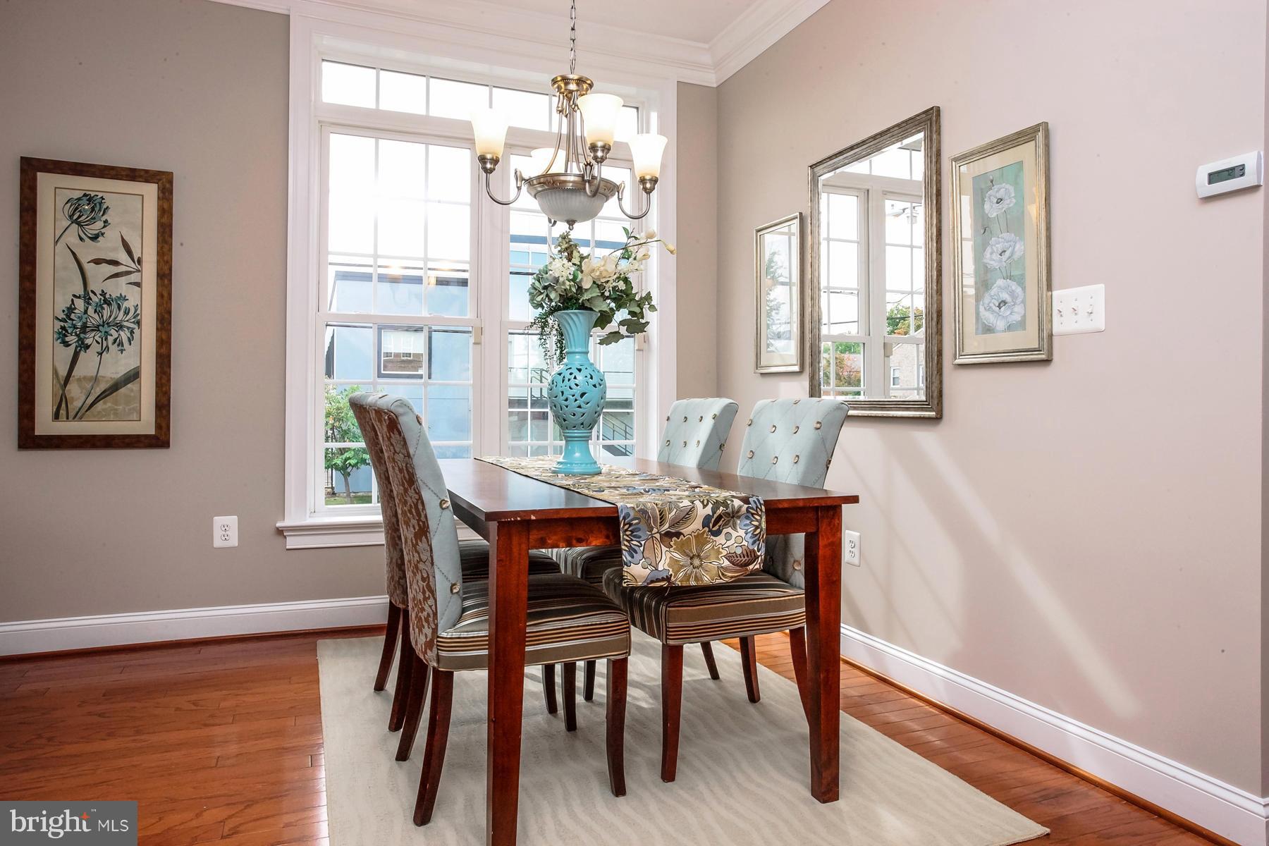 TOWN COURT - Residential Lease