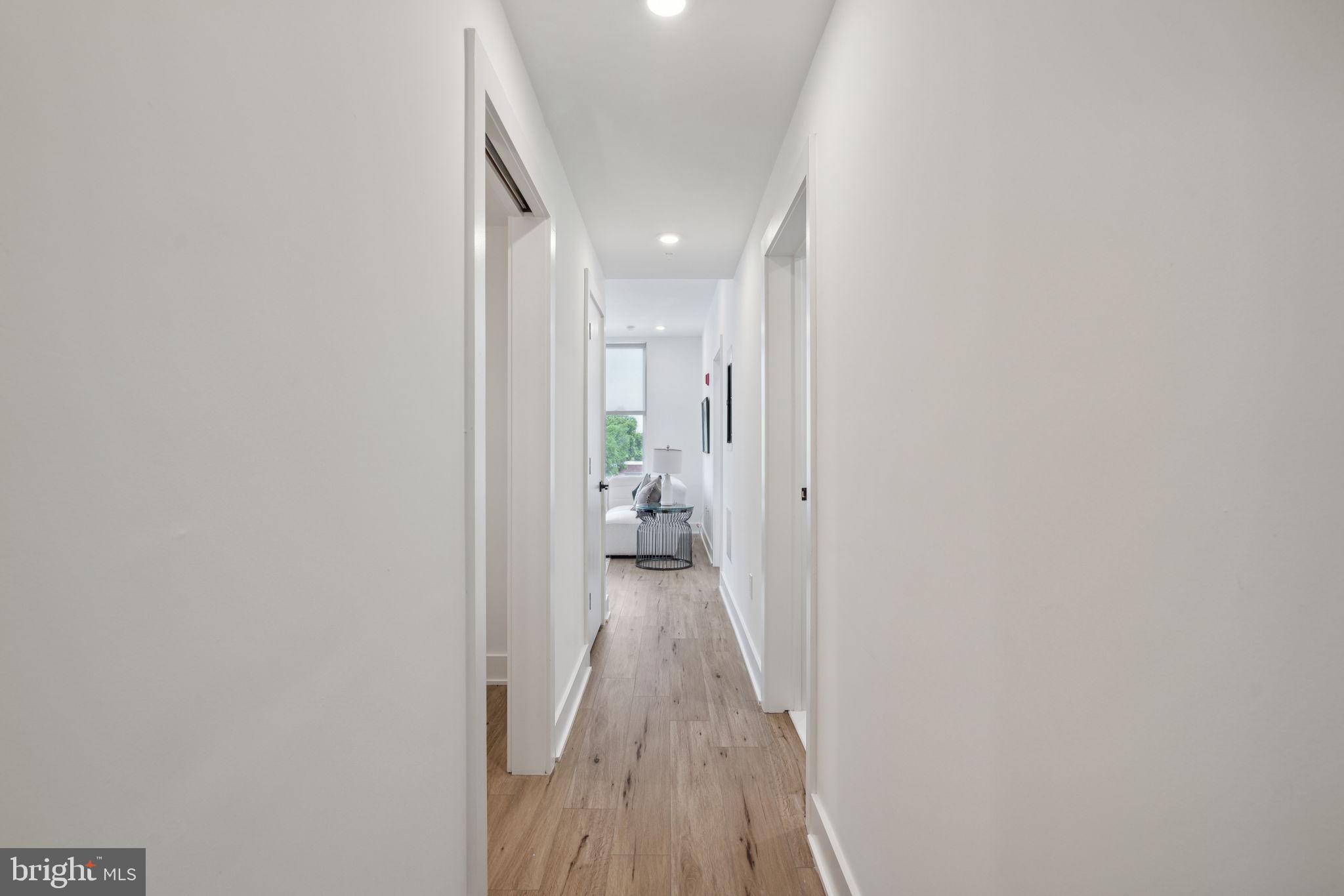 139 W CHELTEN AVENUE 411