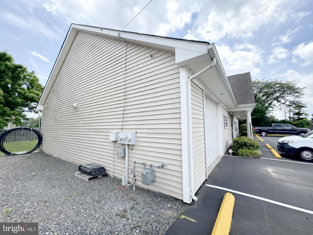 18 CAMBRIA AVENUE