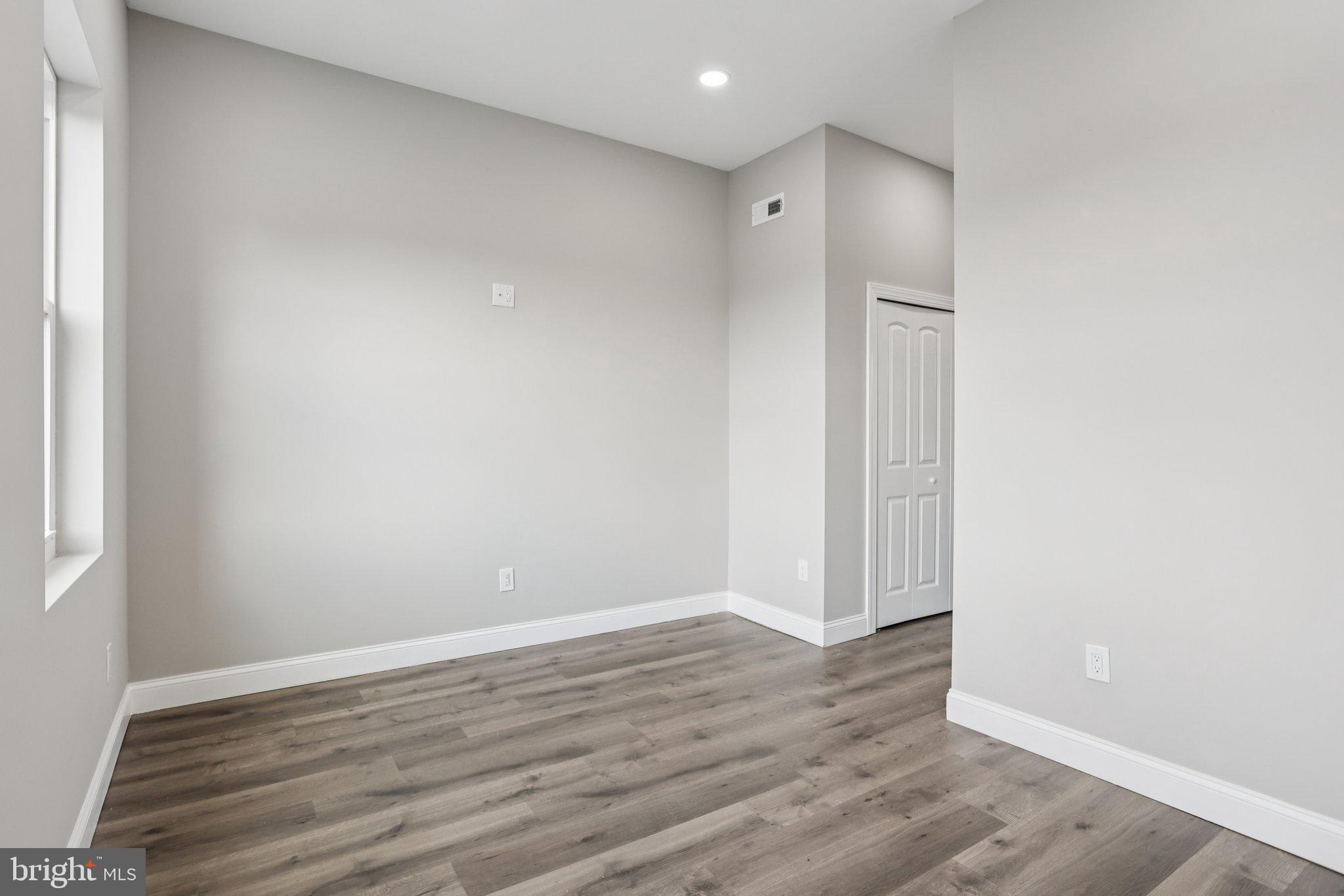 NORRIS SQUARE - Residential