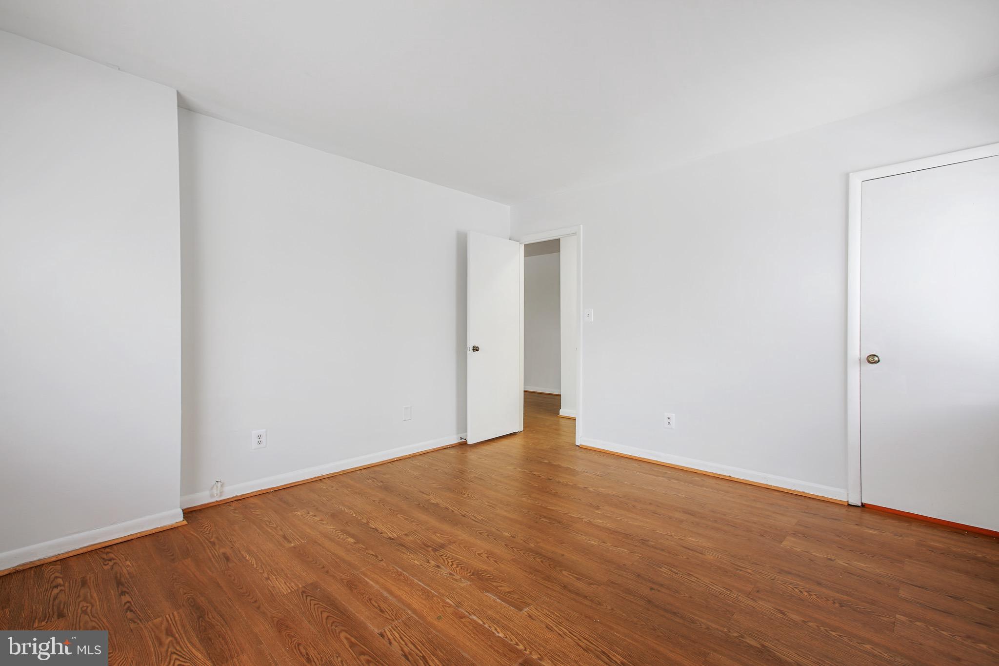 HUNTINGTON WALK - Residential