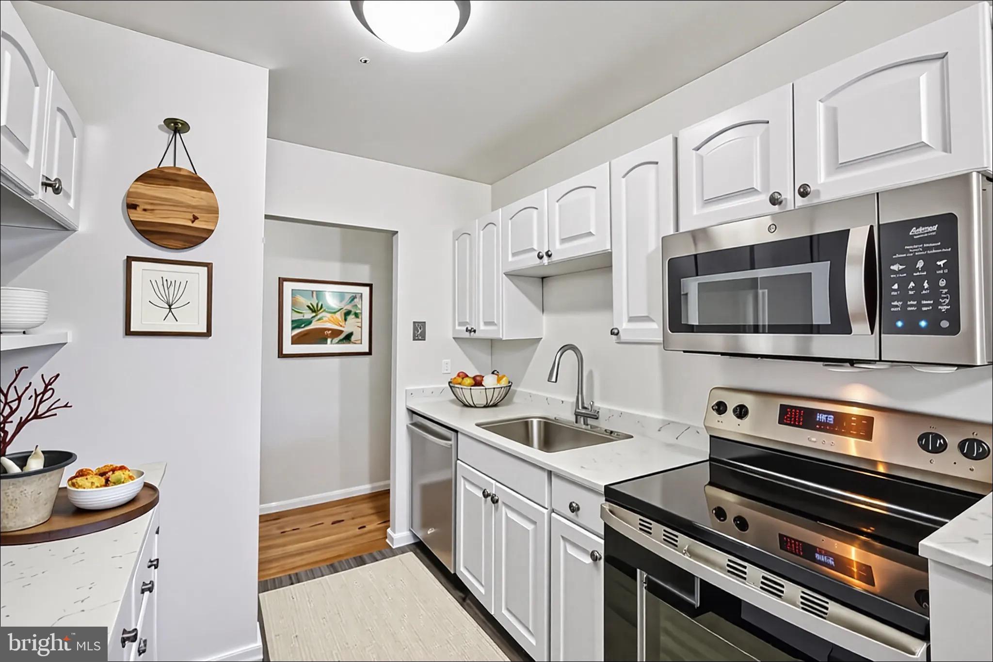 6441 RICHMOND HIGHWAY 102