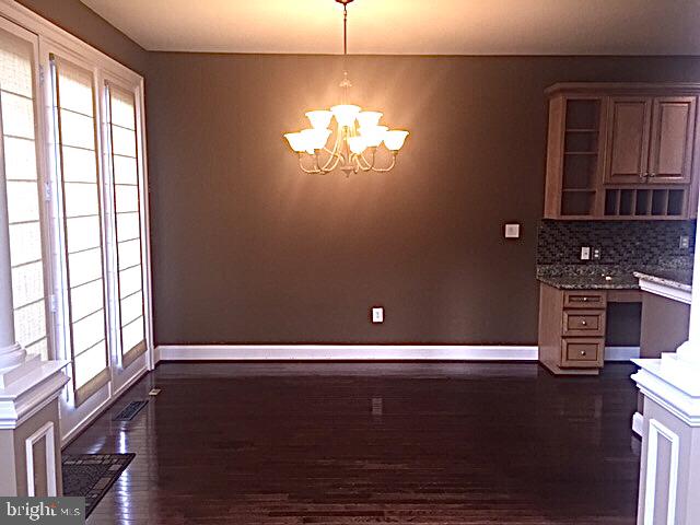 RIVER CREEK - Residential Lease