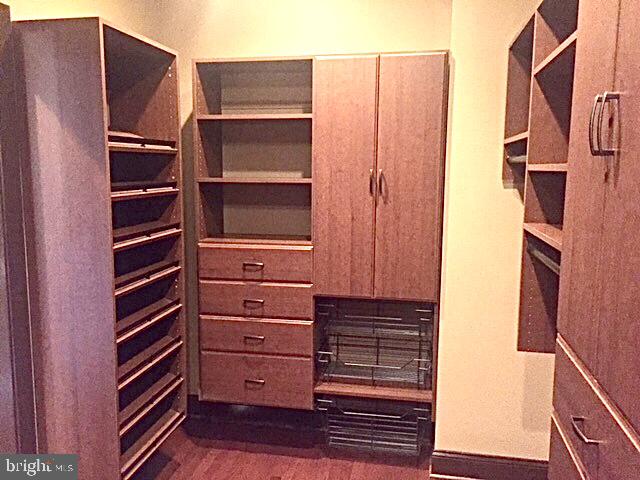 RIVER CREEK - Residential Lease