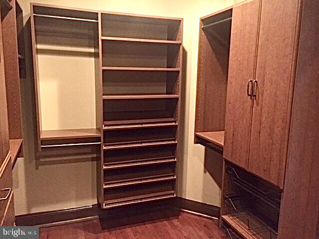 RIVER CREEK - Residential Lease