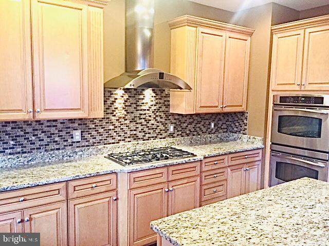 RIVER CREEK - Residential Lease