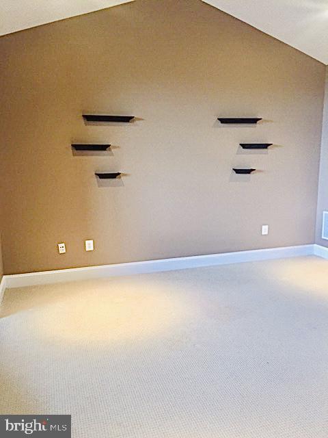 RIVER CREEK - Residential Lease