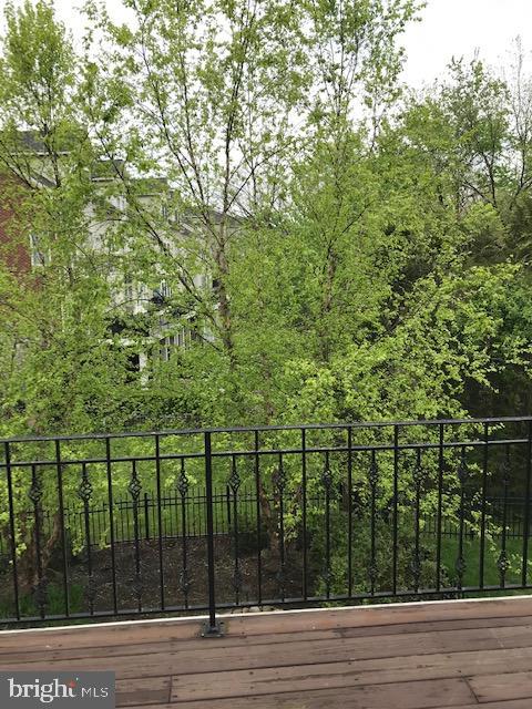 RIVER CREEK - Residential Lease