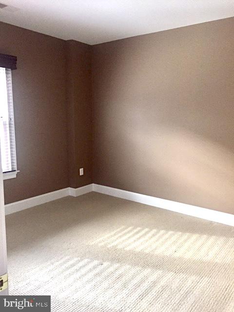 RIVER CREEK - Residential Lease