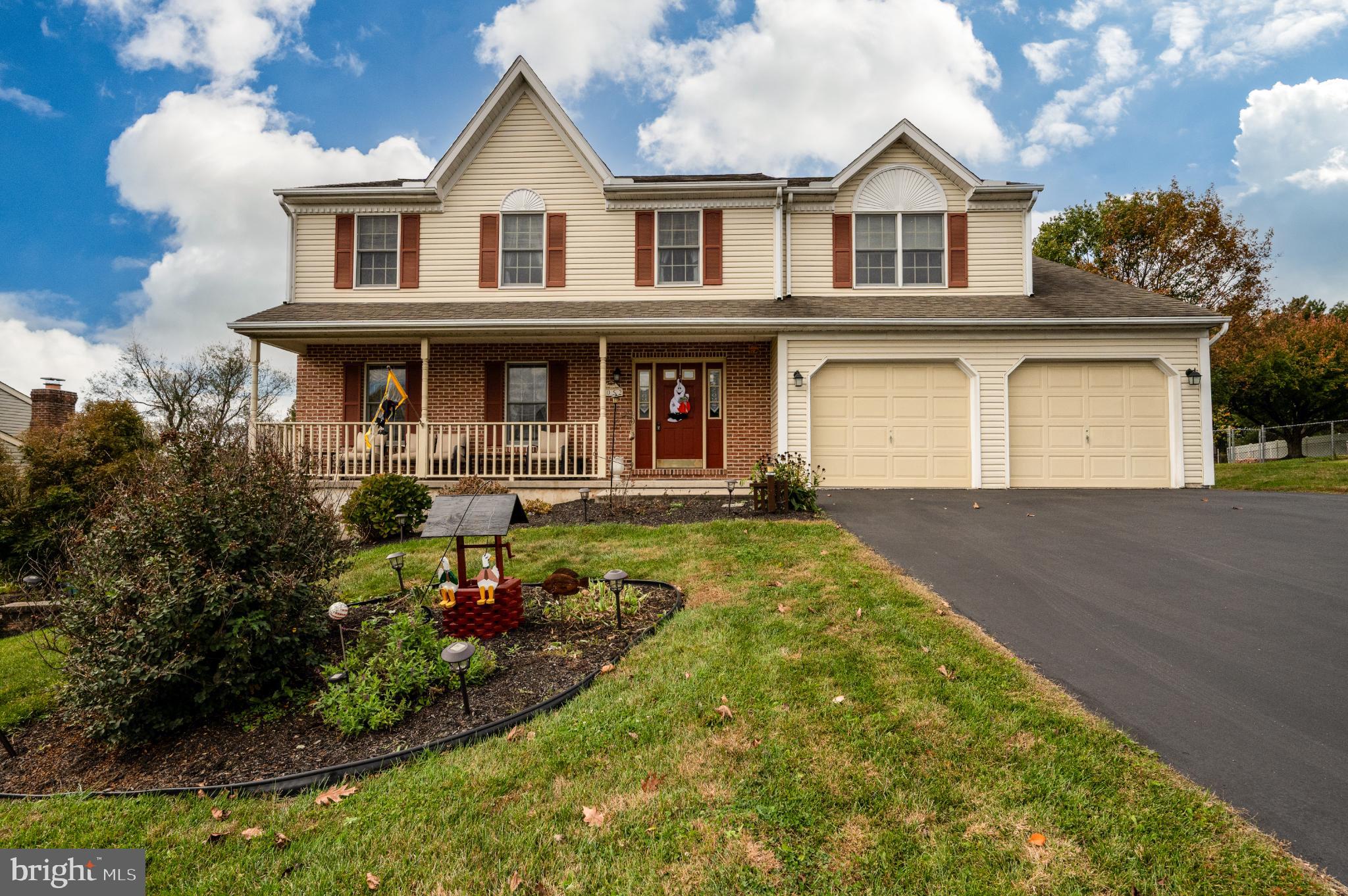 1052 BOESHORE CIRCLE