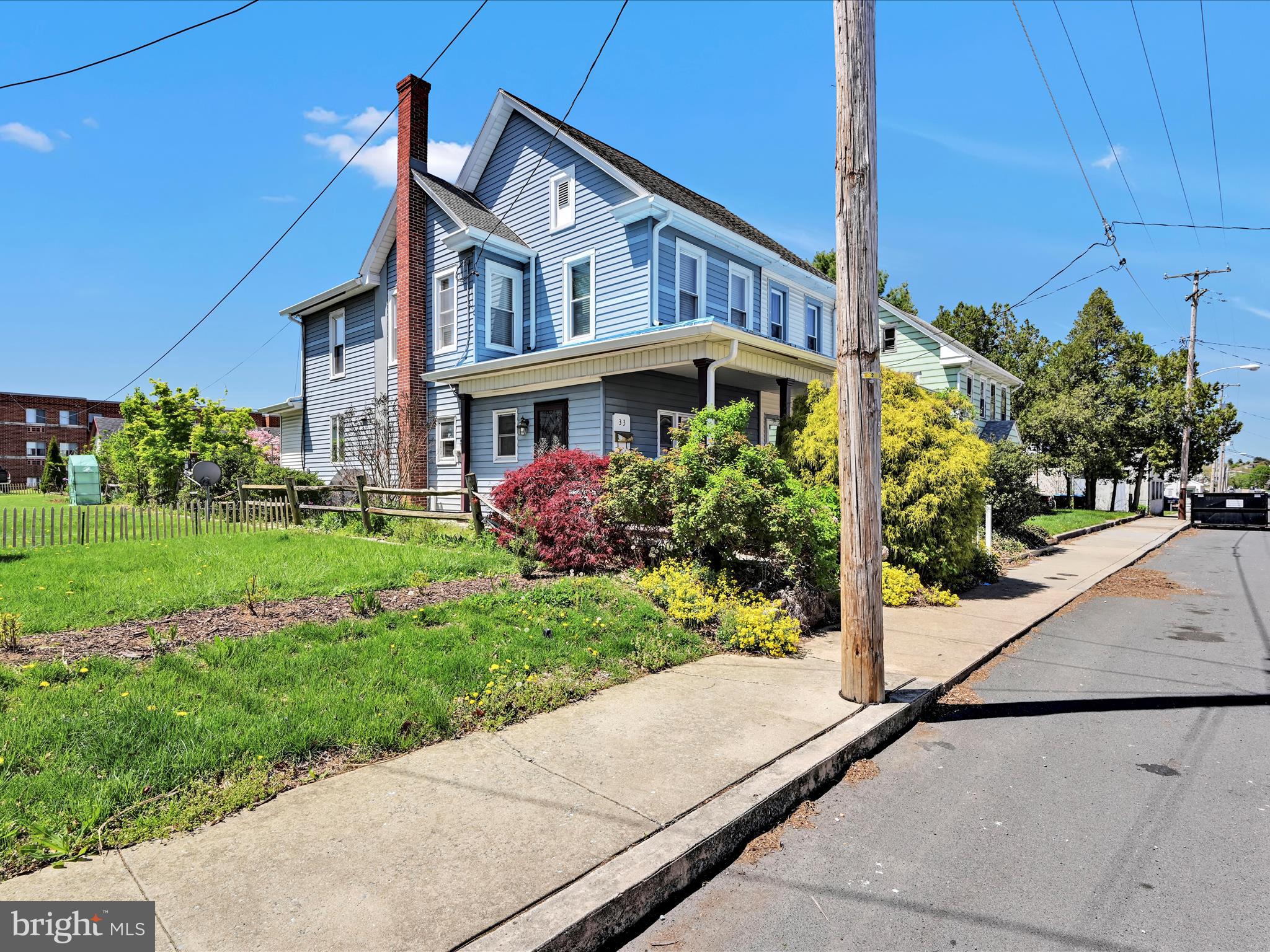 33 N LOCUST STREET