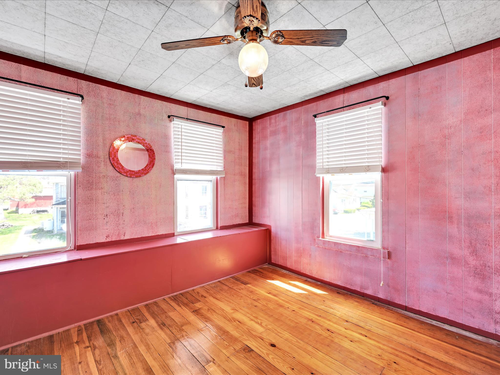 PALMYRA BOROUGH - Residential