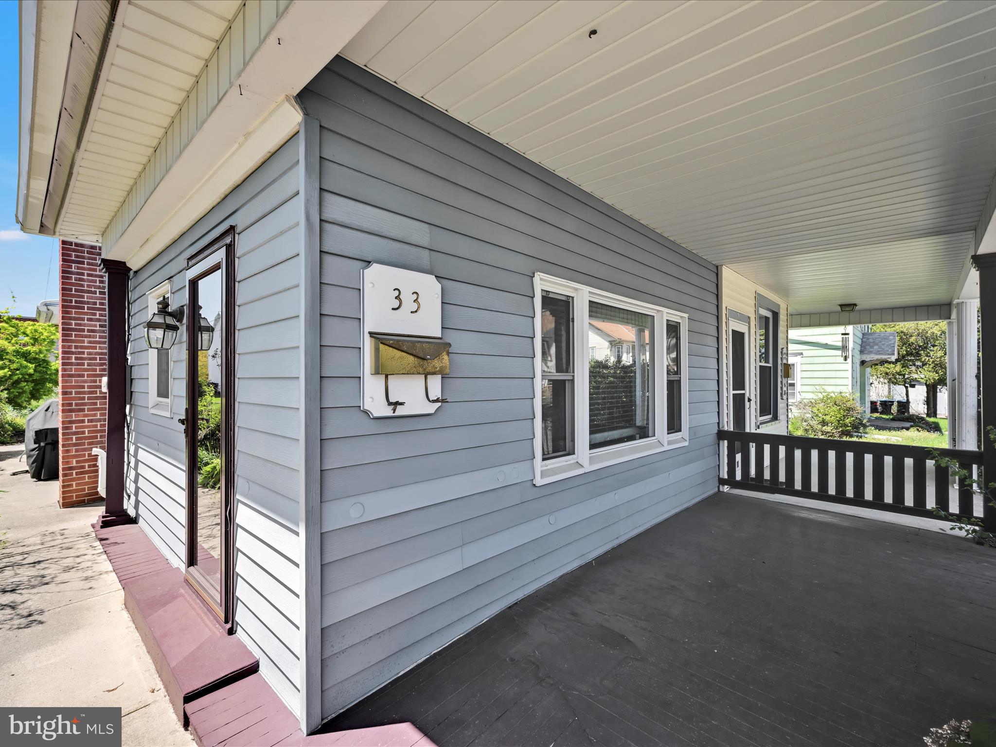 33 N LOCUST STREET