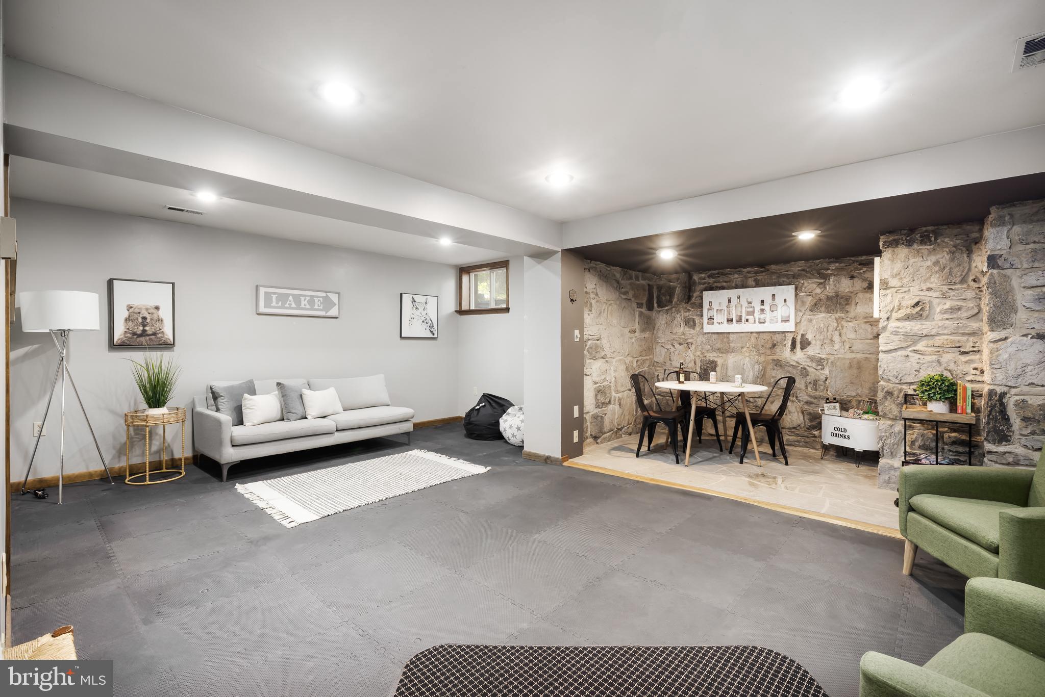 SHANNONDALE - Residential