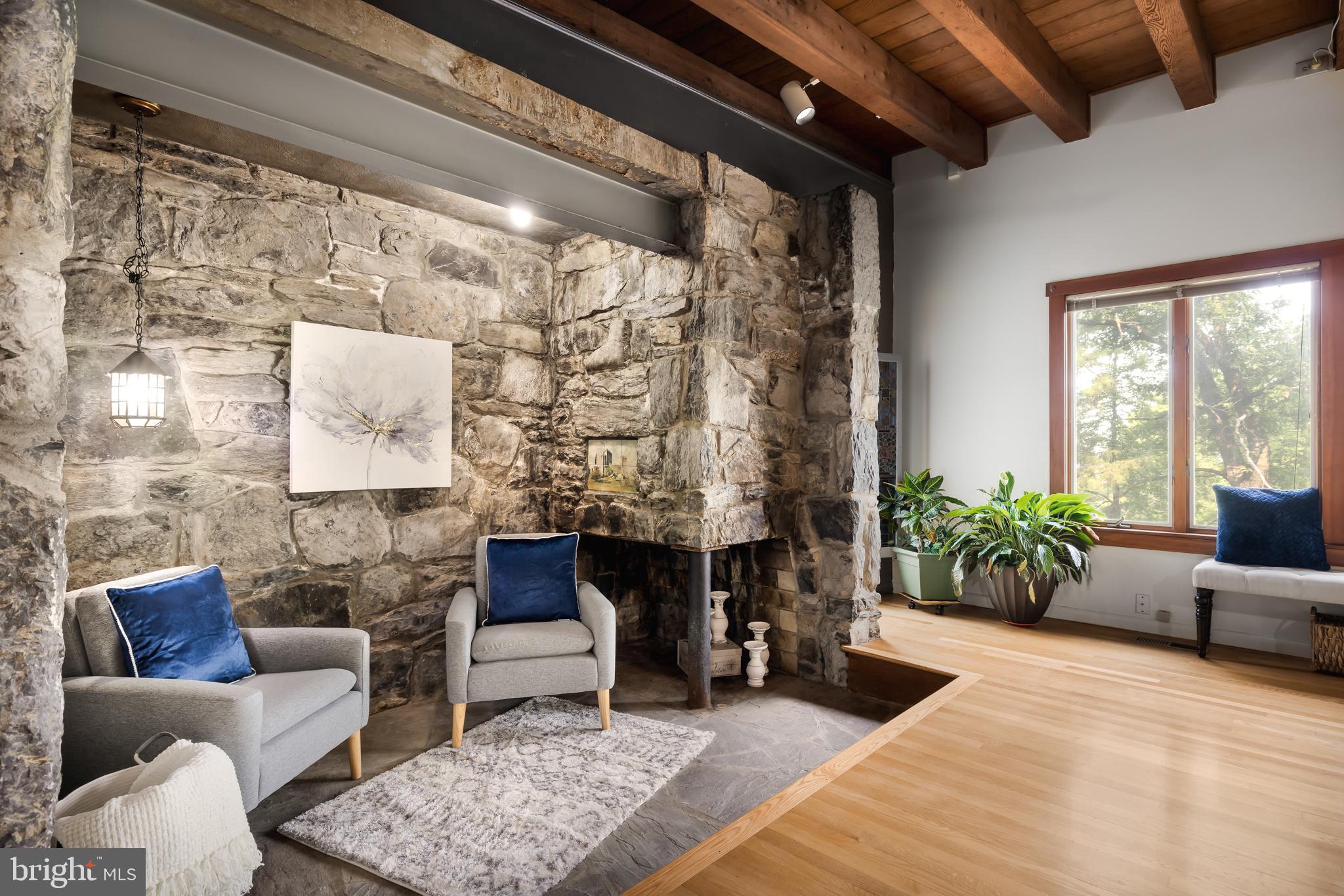 SHANNONDALE - Residential