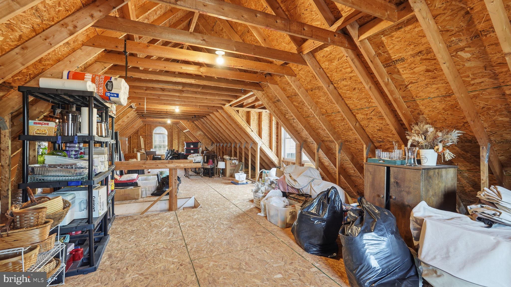 CABIN POINT - Residential